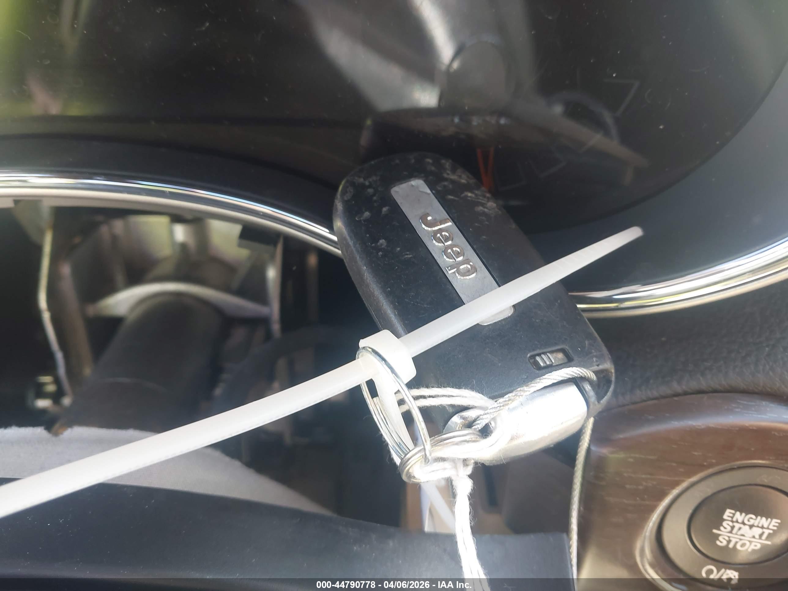JEEP GRAND image 11