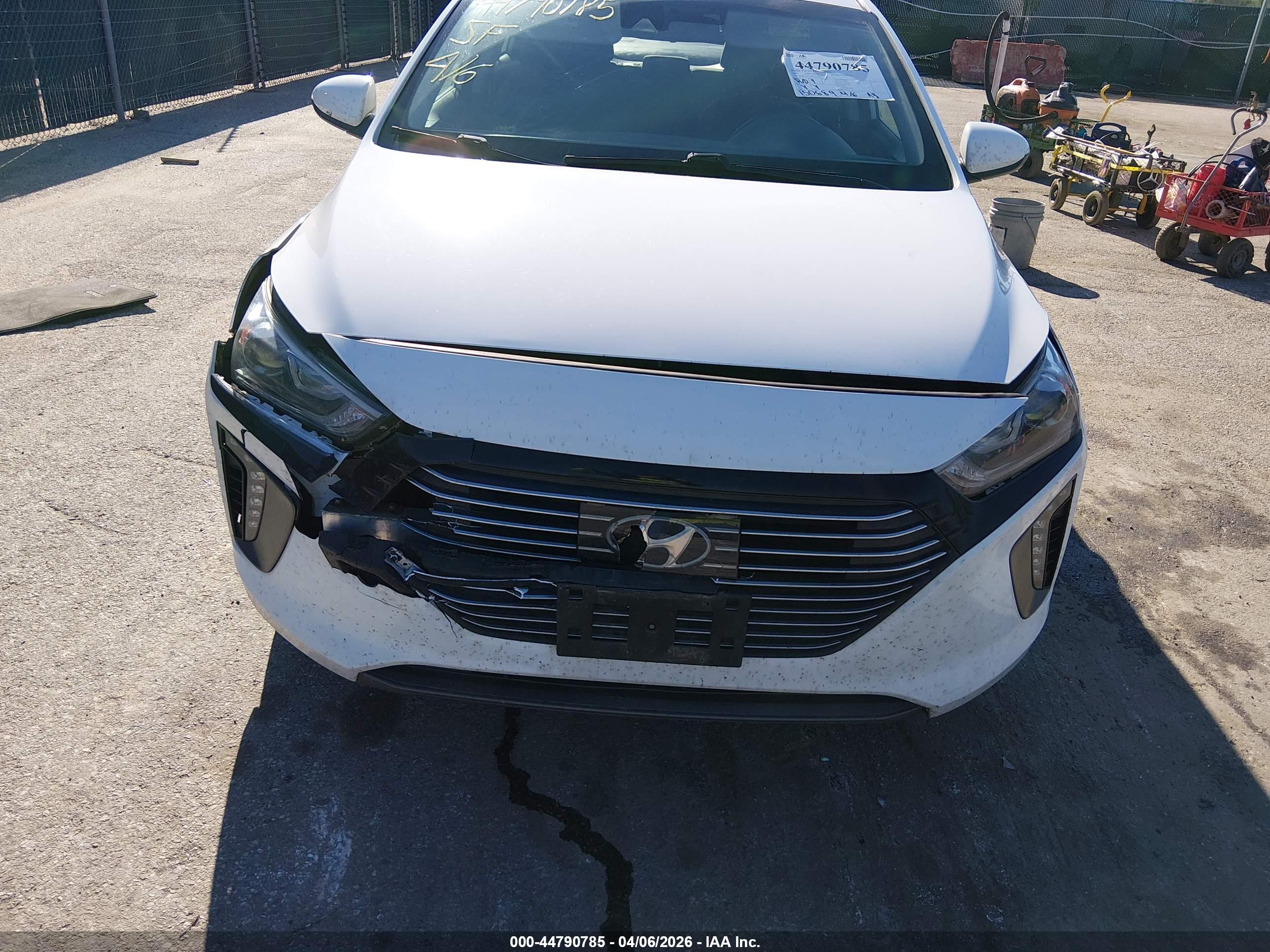 HYUNDAI IONIQ image 6