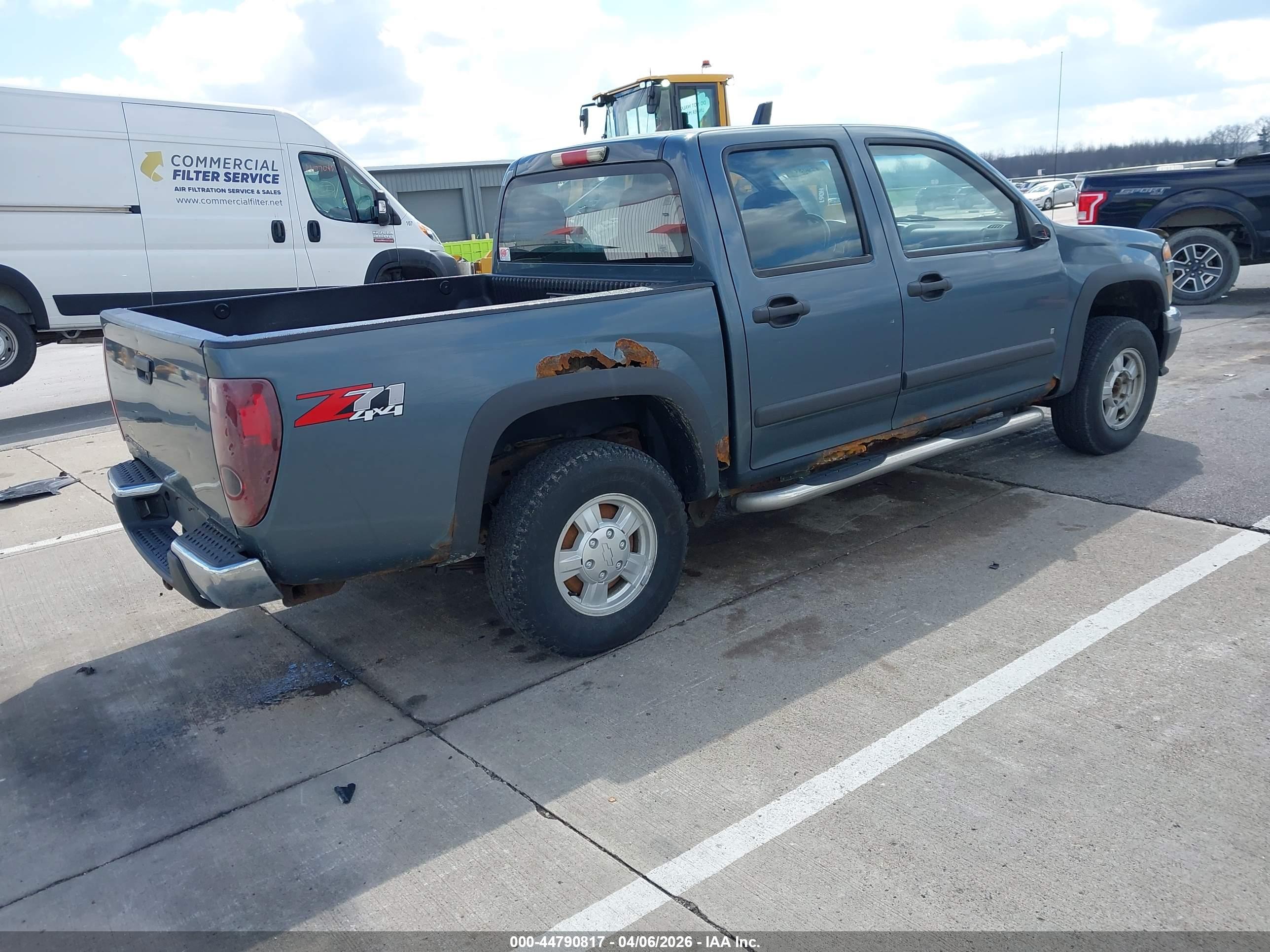 CHEVROLET COLORADO image 4
