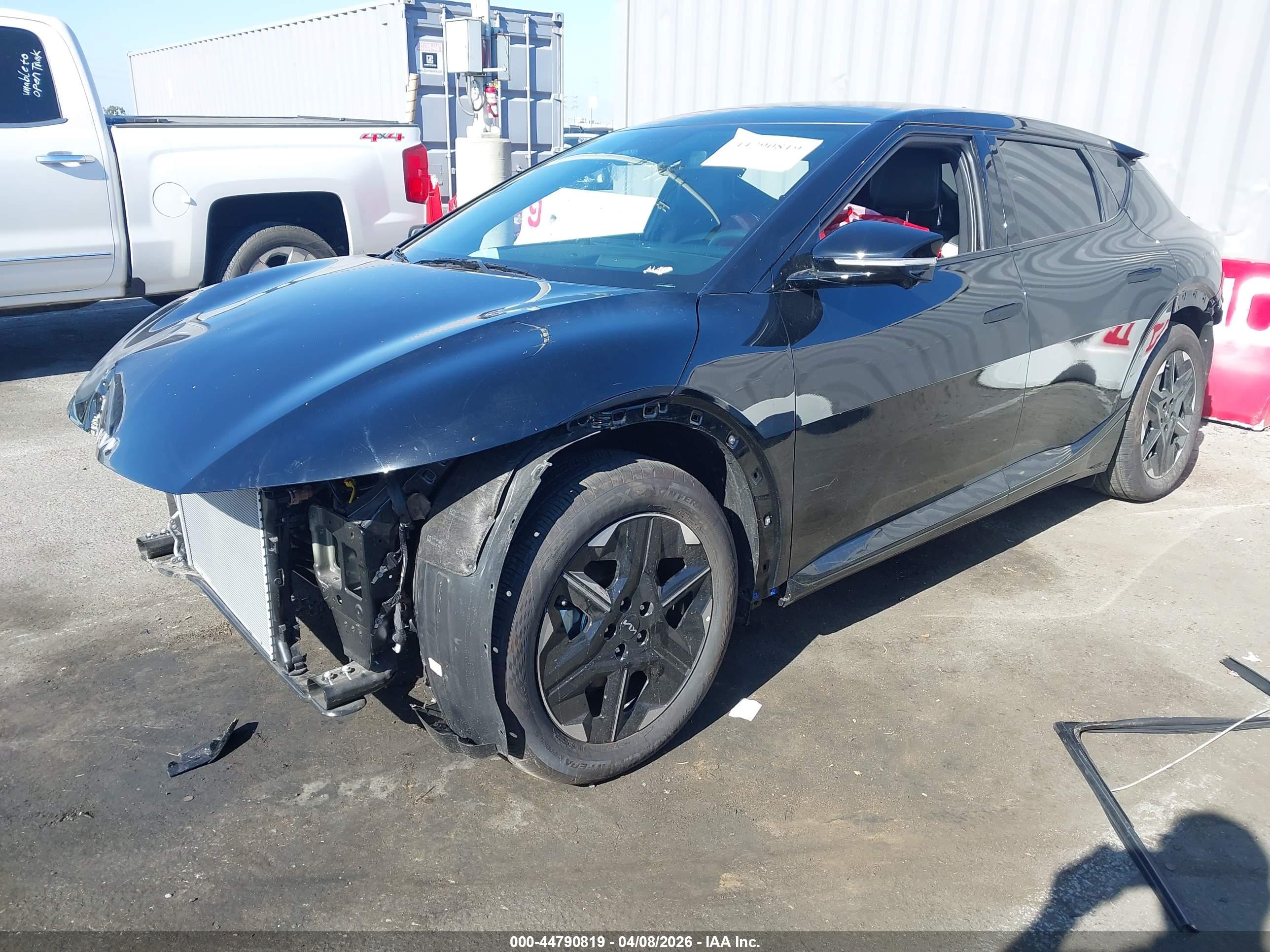 KIA EV6 image 2
