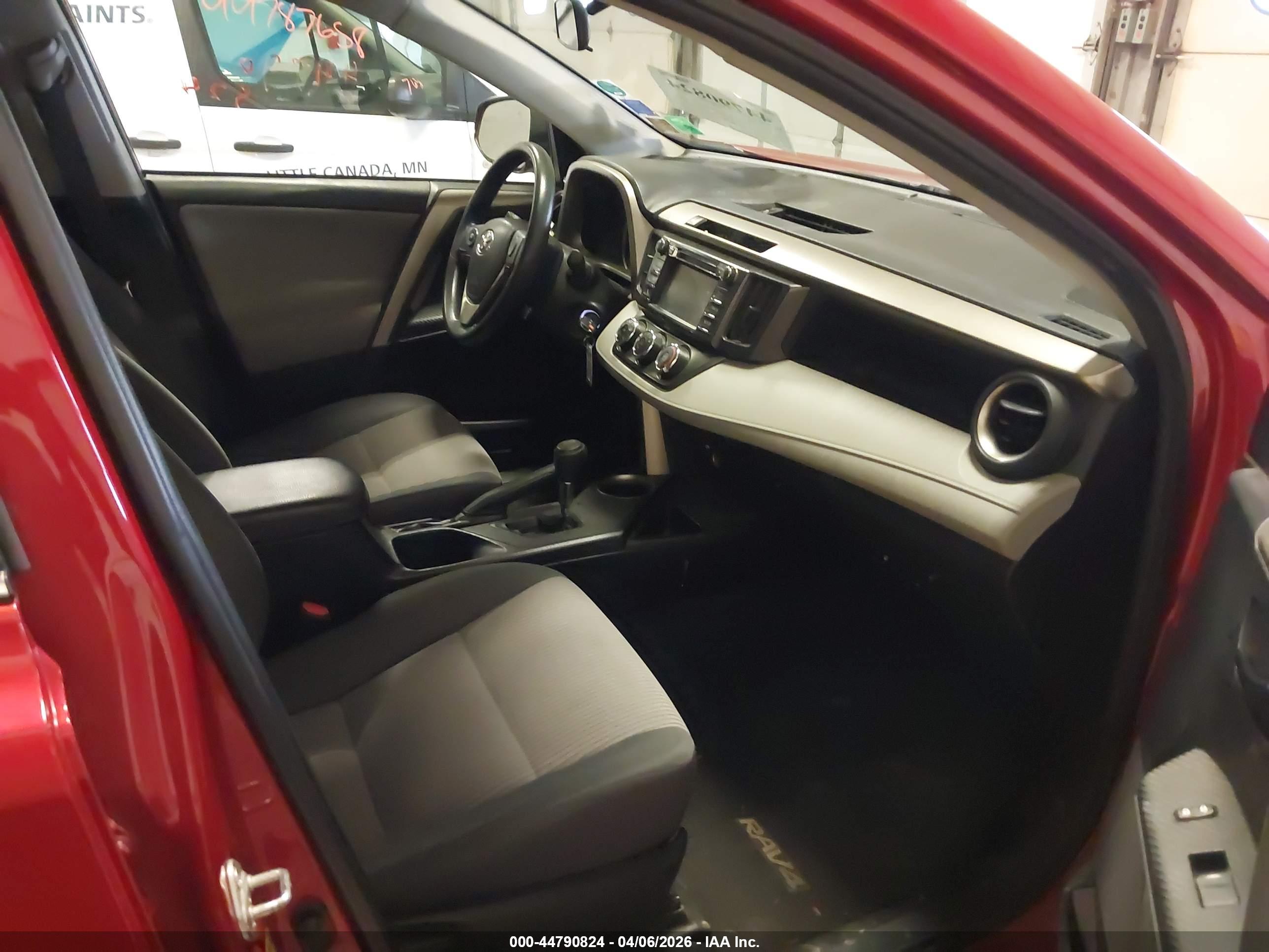 TOYOTA RAV4 image 5