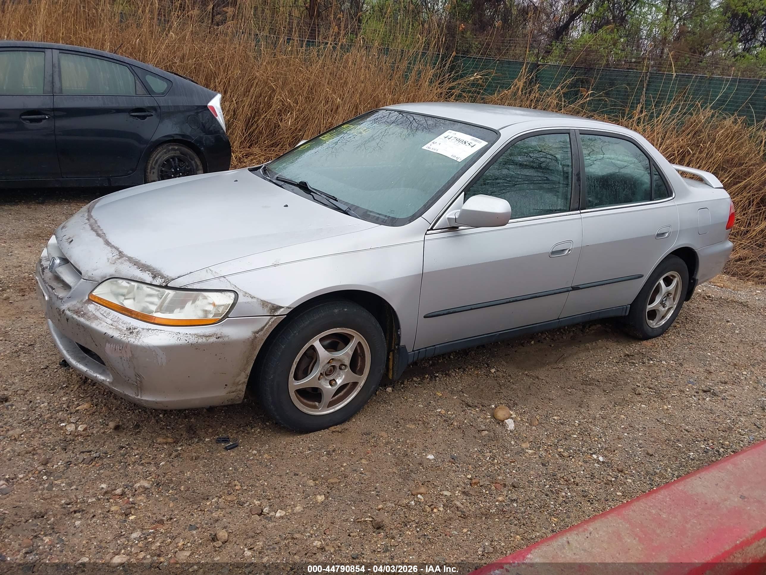 HONDA ACCORD image 2