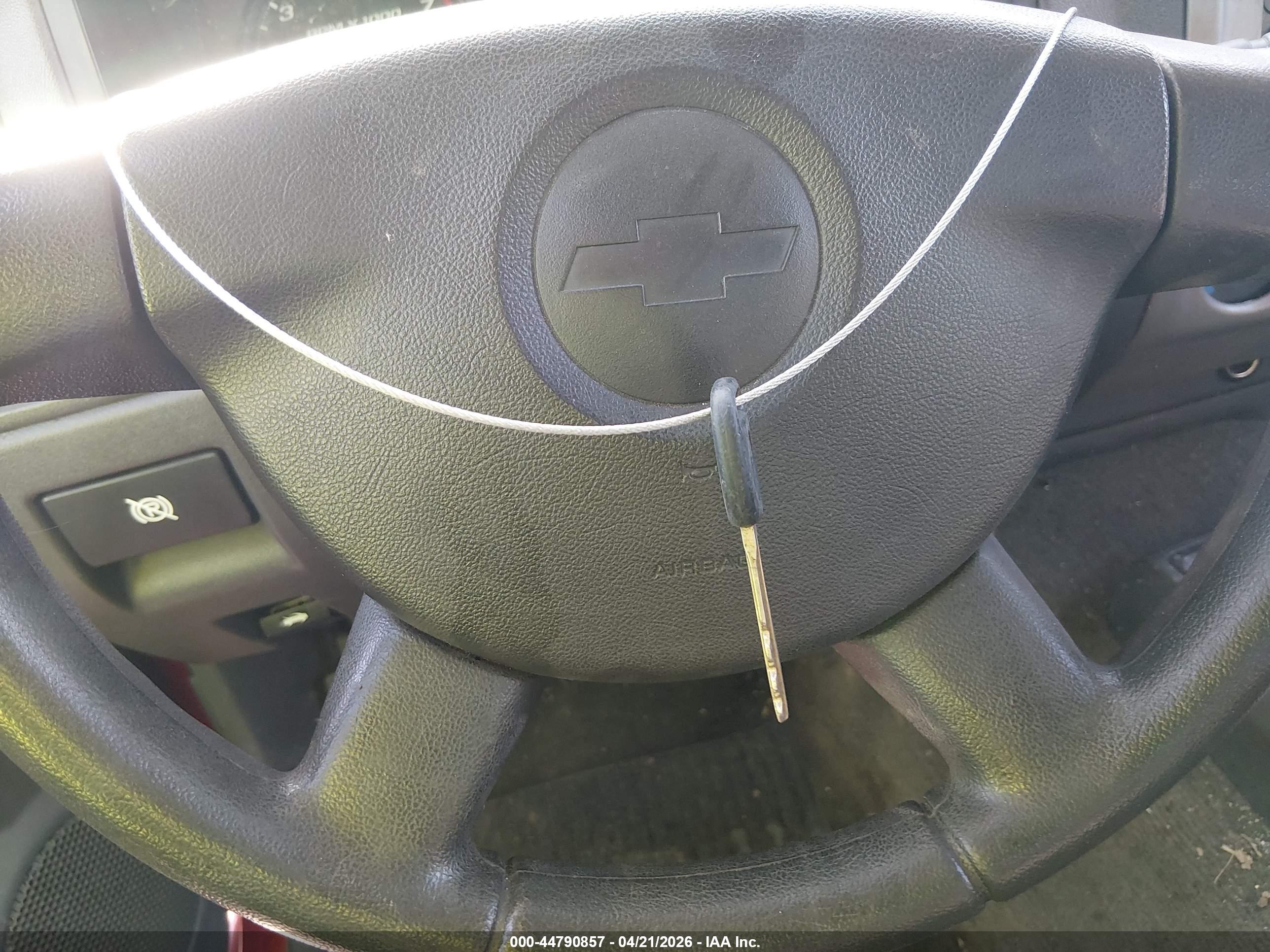 CHEVROLET COLORADO image 11