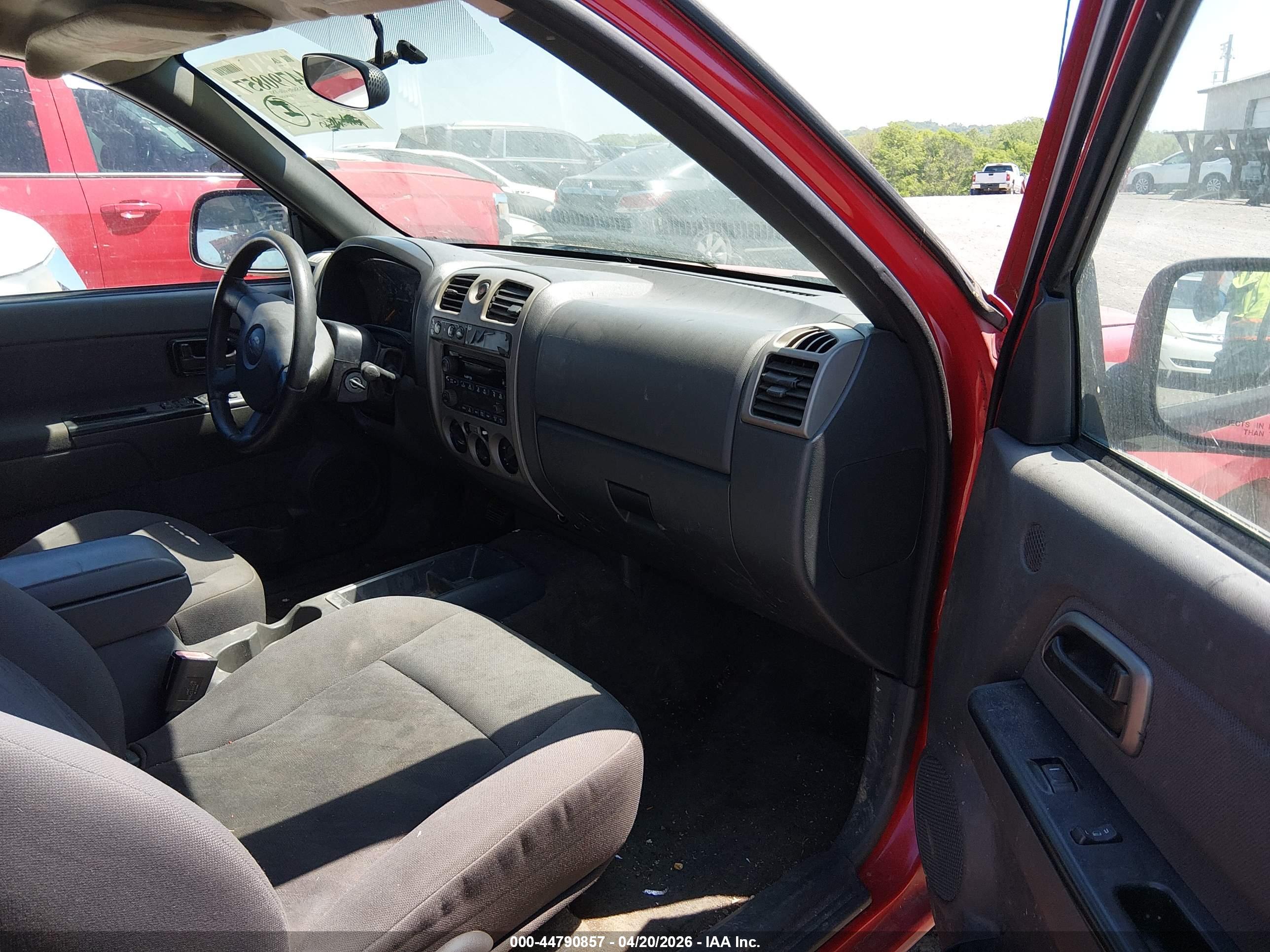 CHEVROLET COLORADO image 5
