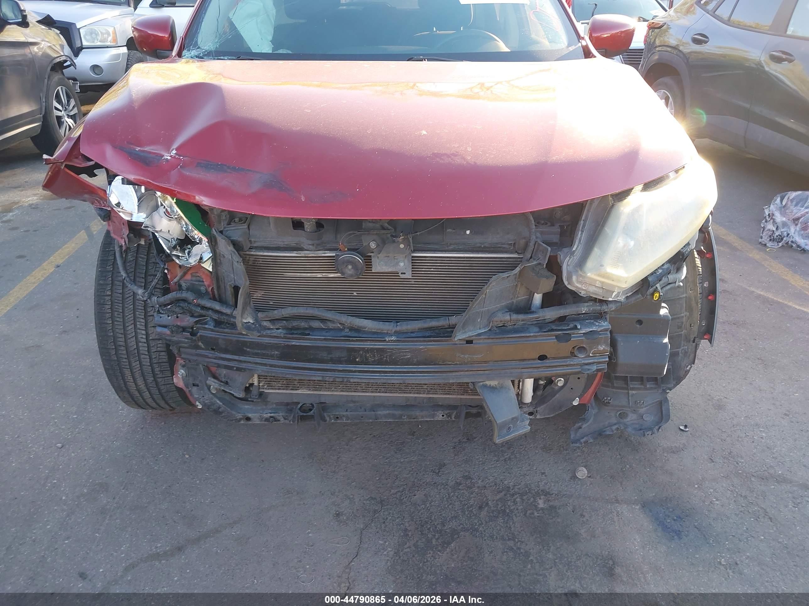 NISSAN ROGUE image 6