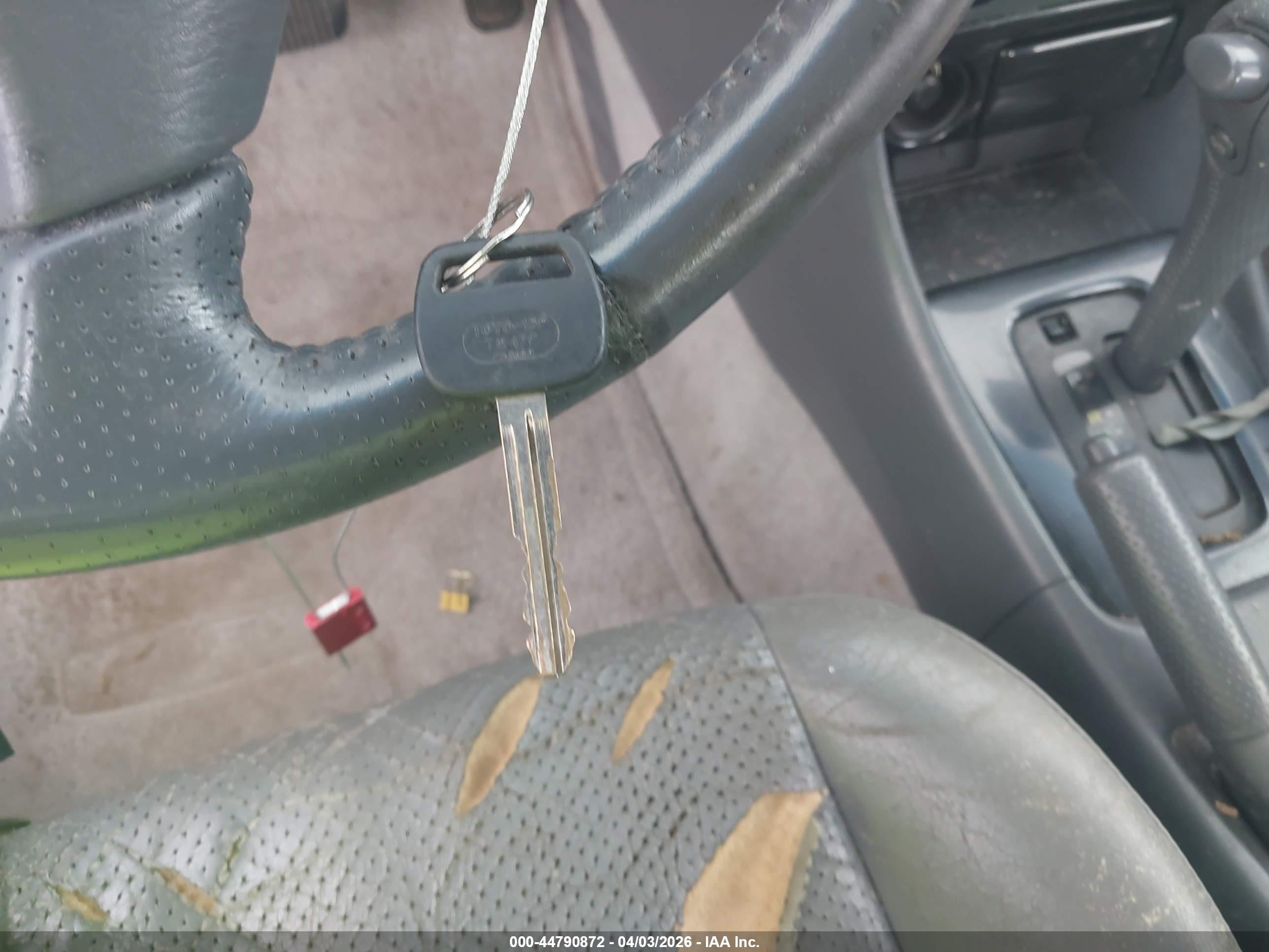 TOYOTA CAMRY image 11