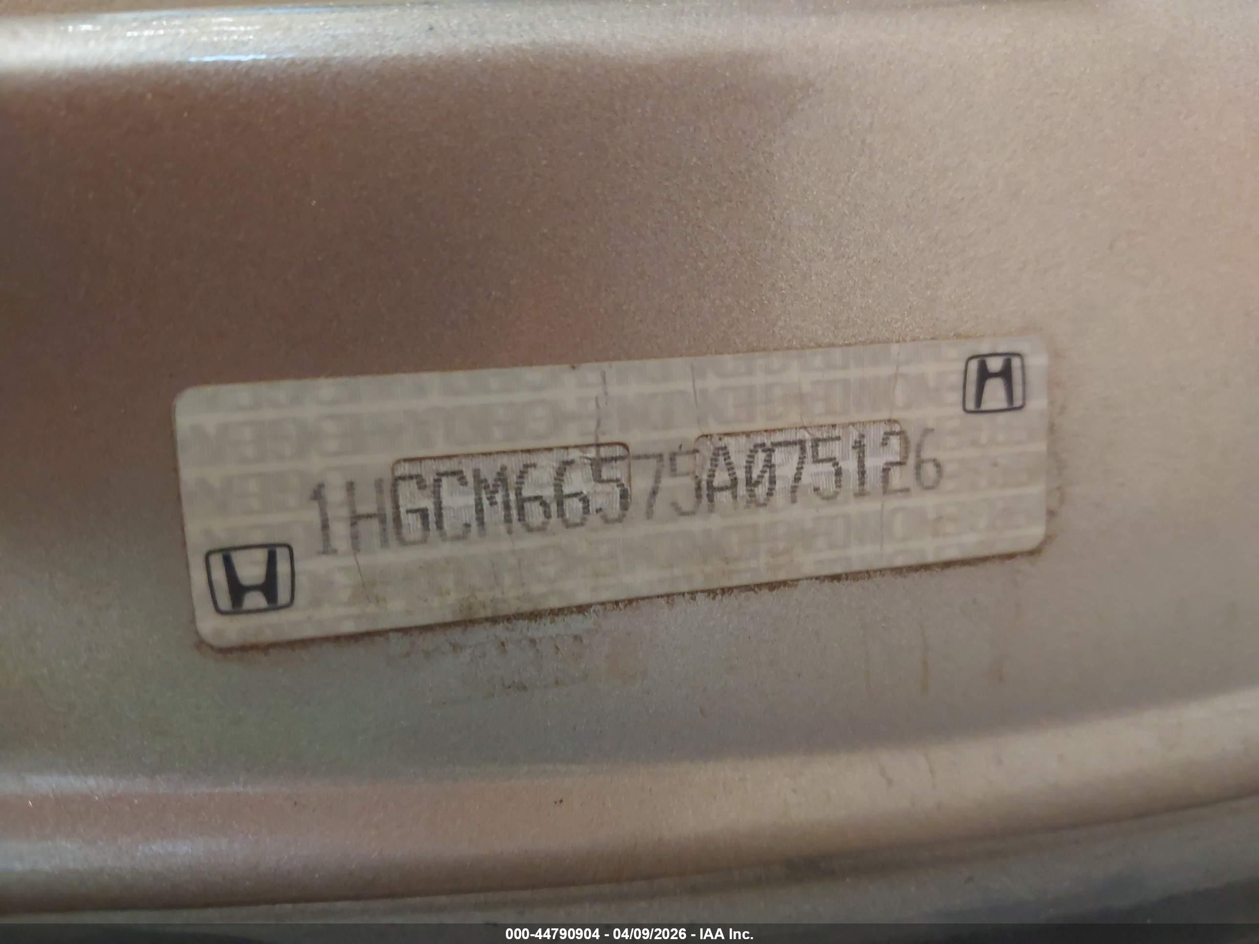 HONDA ACCORD image 9
