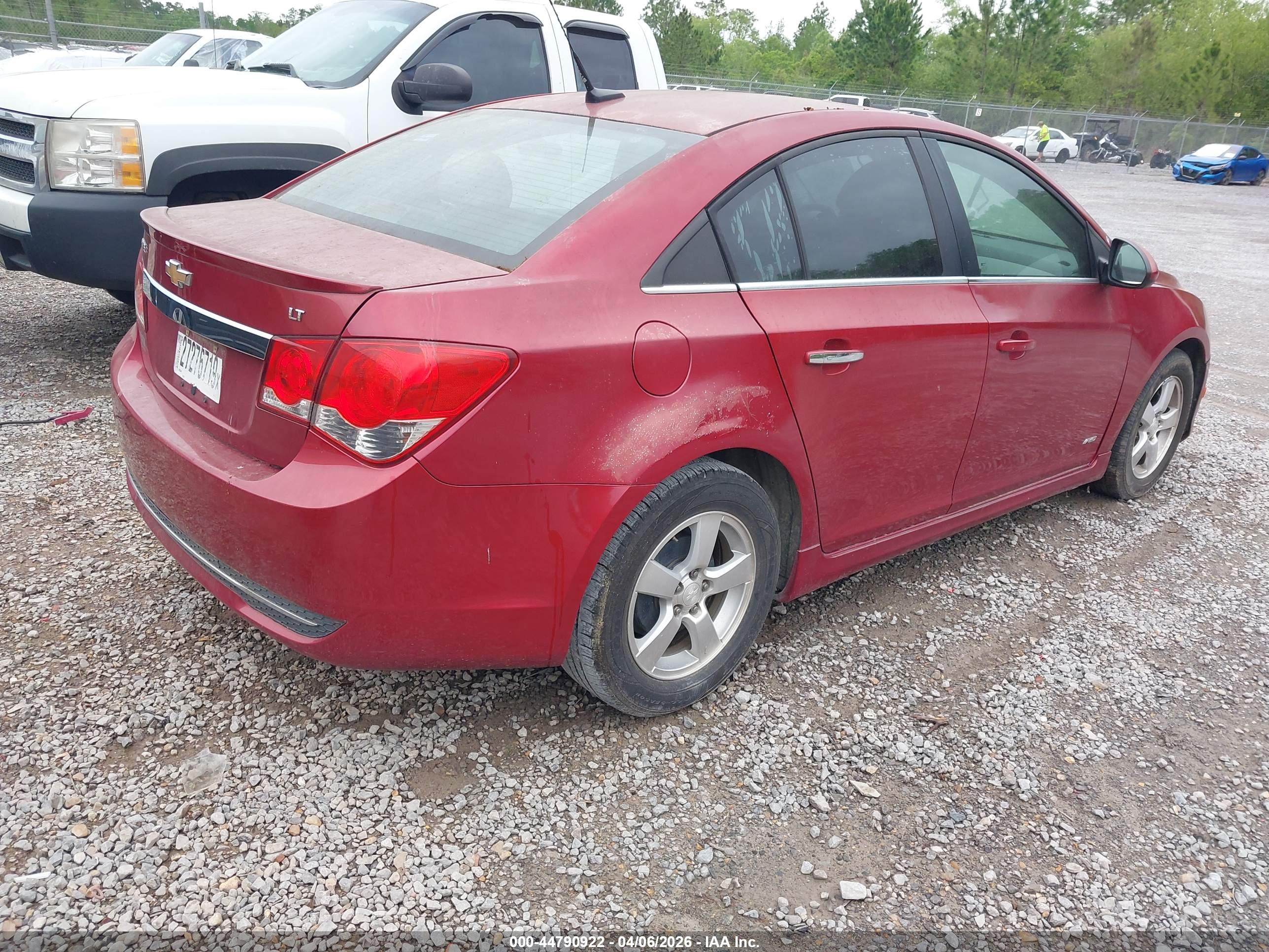CHEVROLET CRUZE image 4