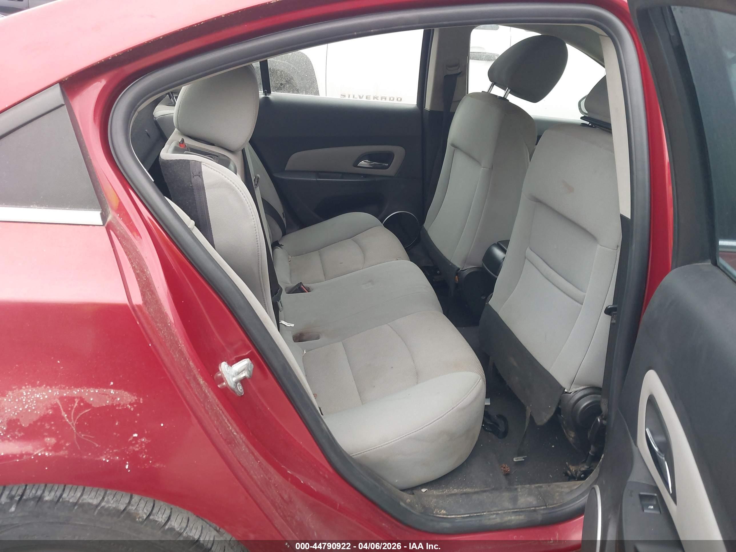 CHEVROLET CRUZE image 8
