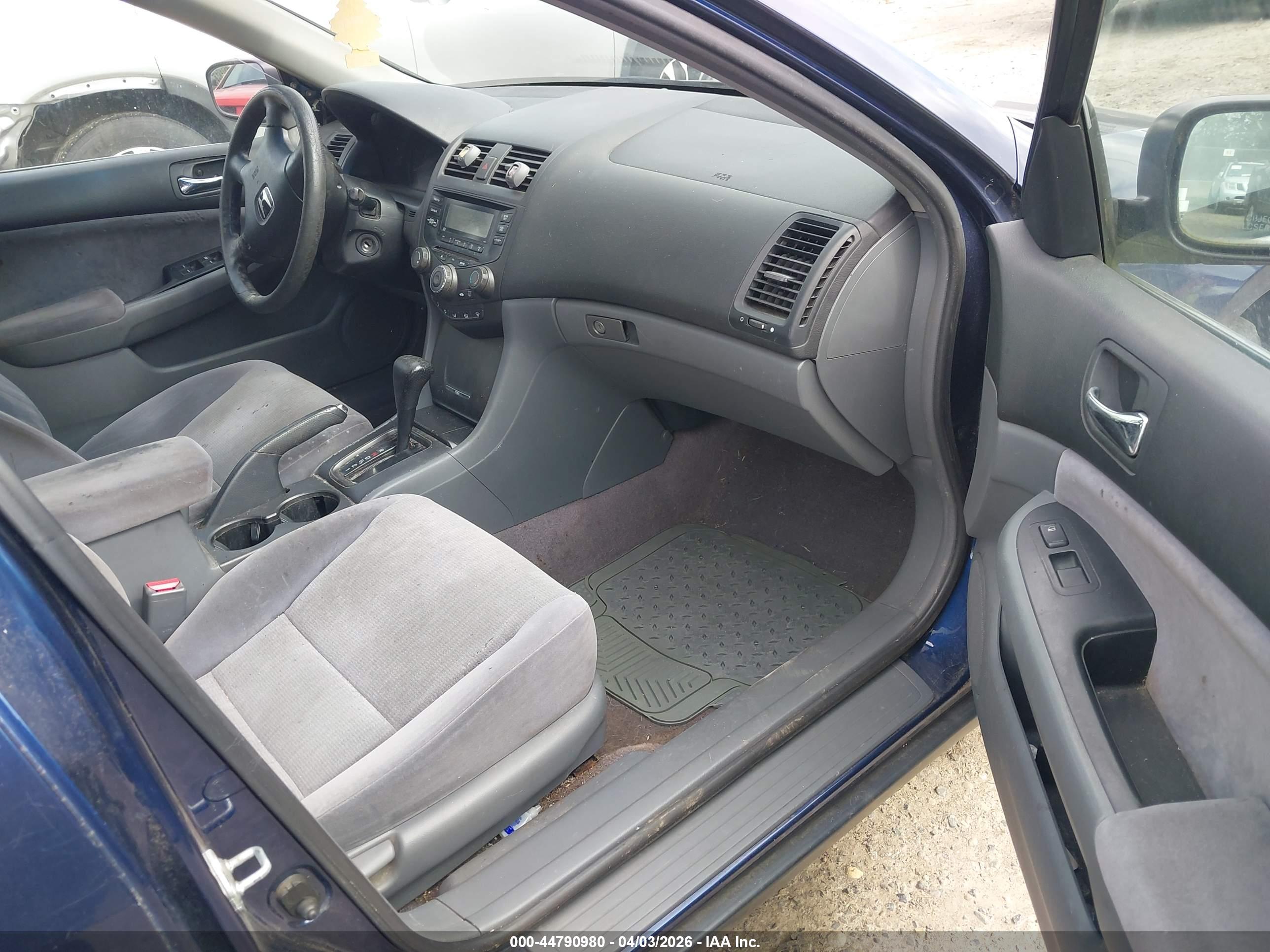 HONDA ACCORD image 5