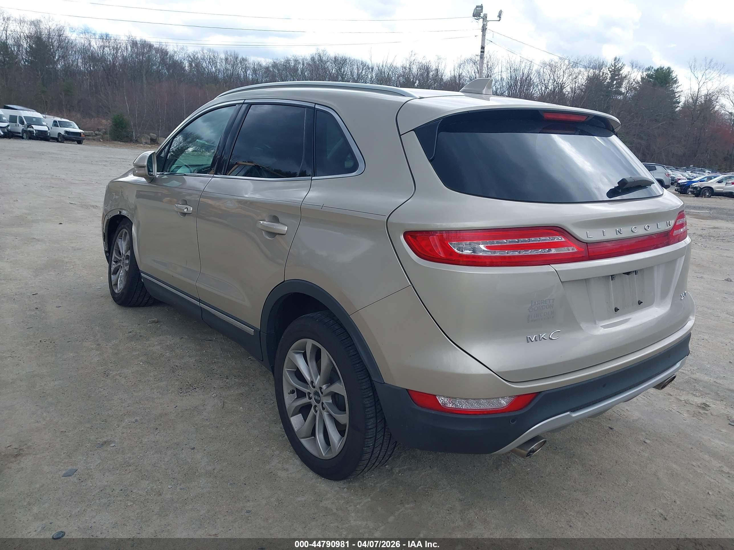 LINCOLN MKC image 3
