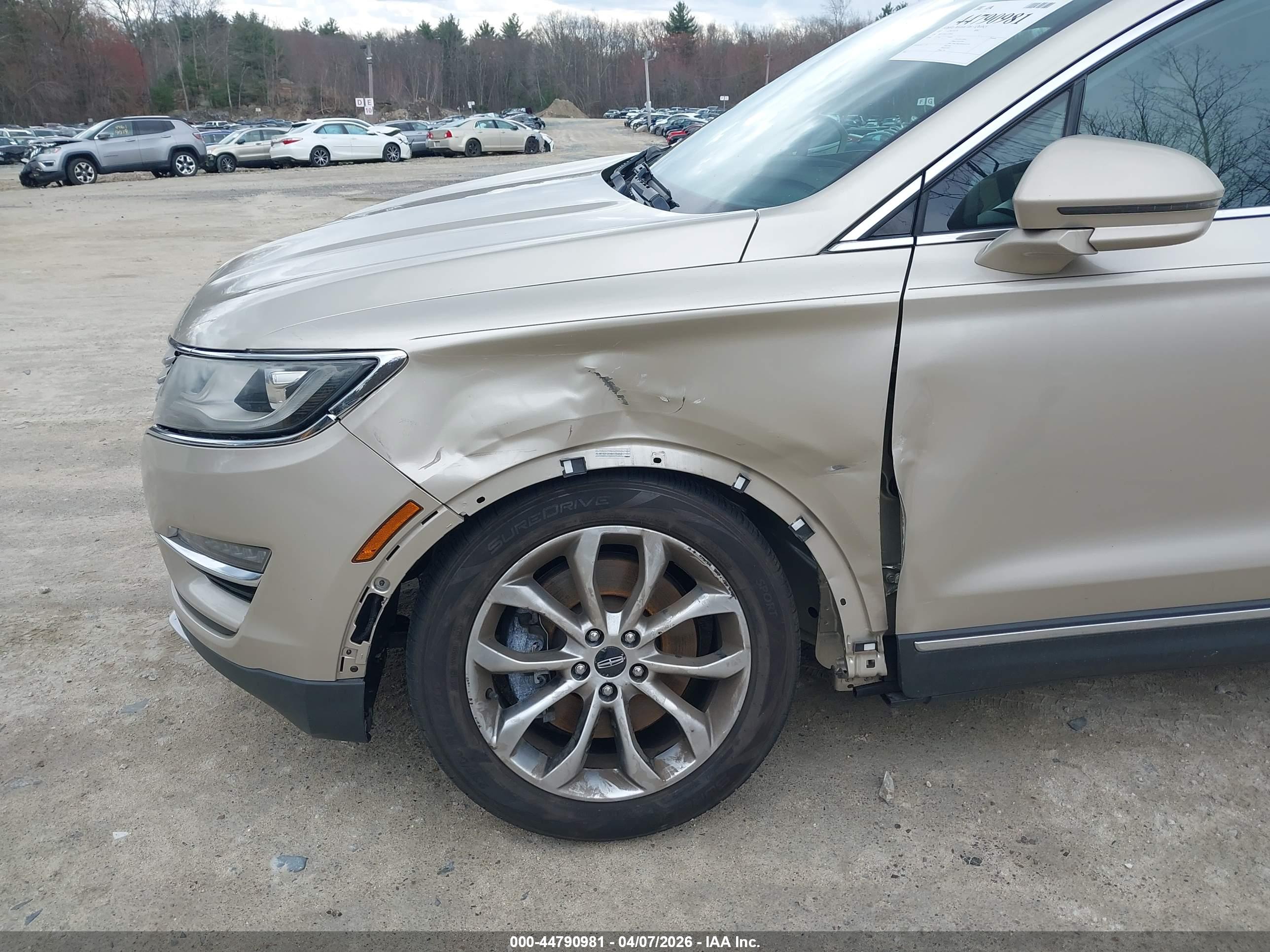 LINCOLN MKC image 6