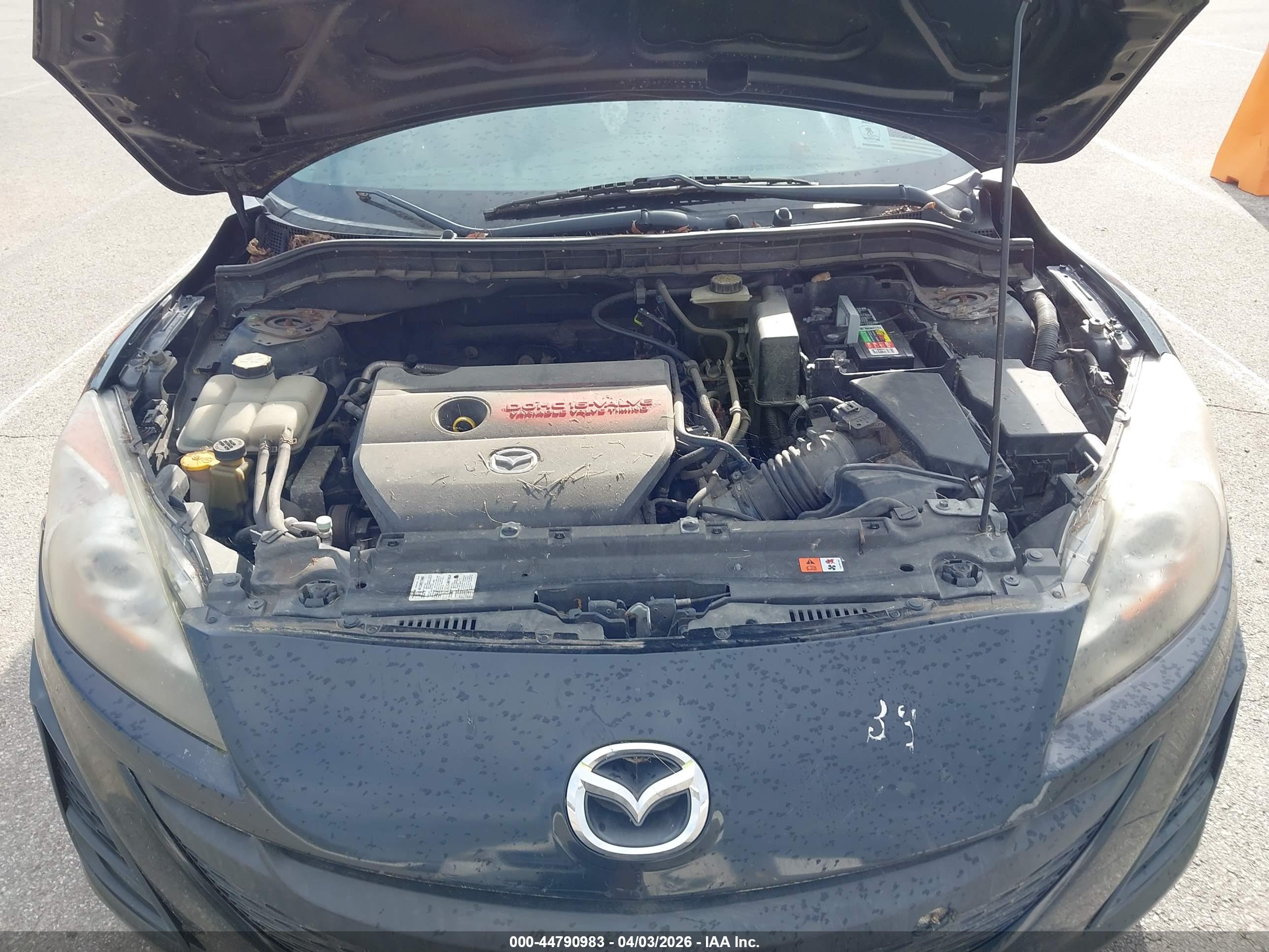 MAZDA MAZDA3 image 10