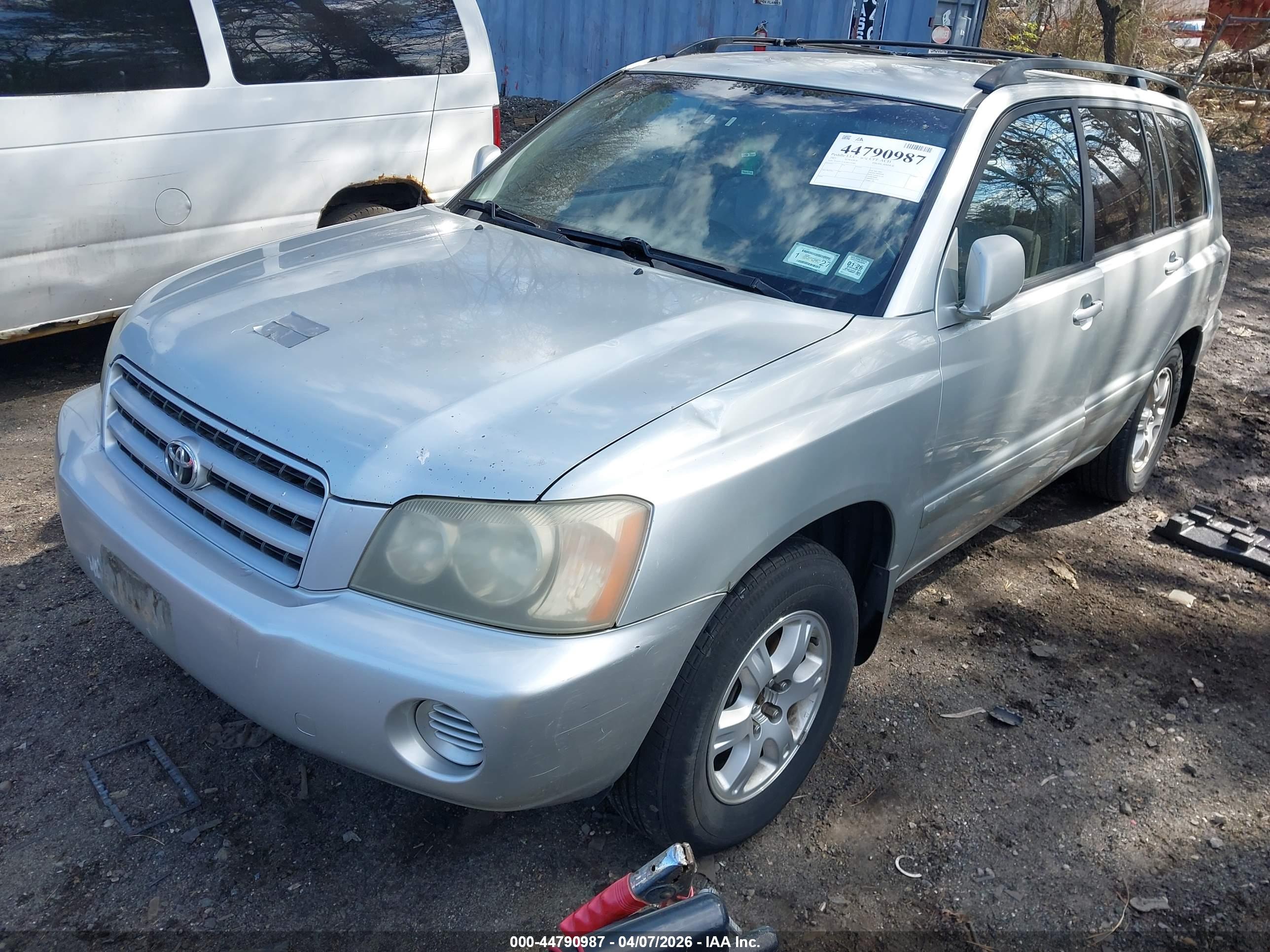 TOYOTA HIGHLANDER image 2
