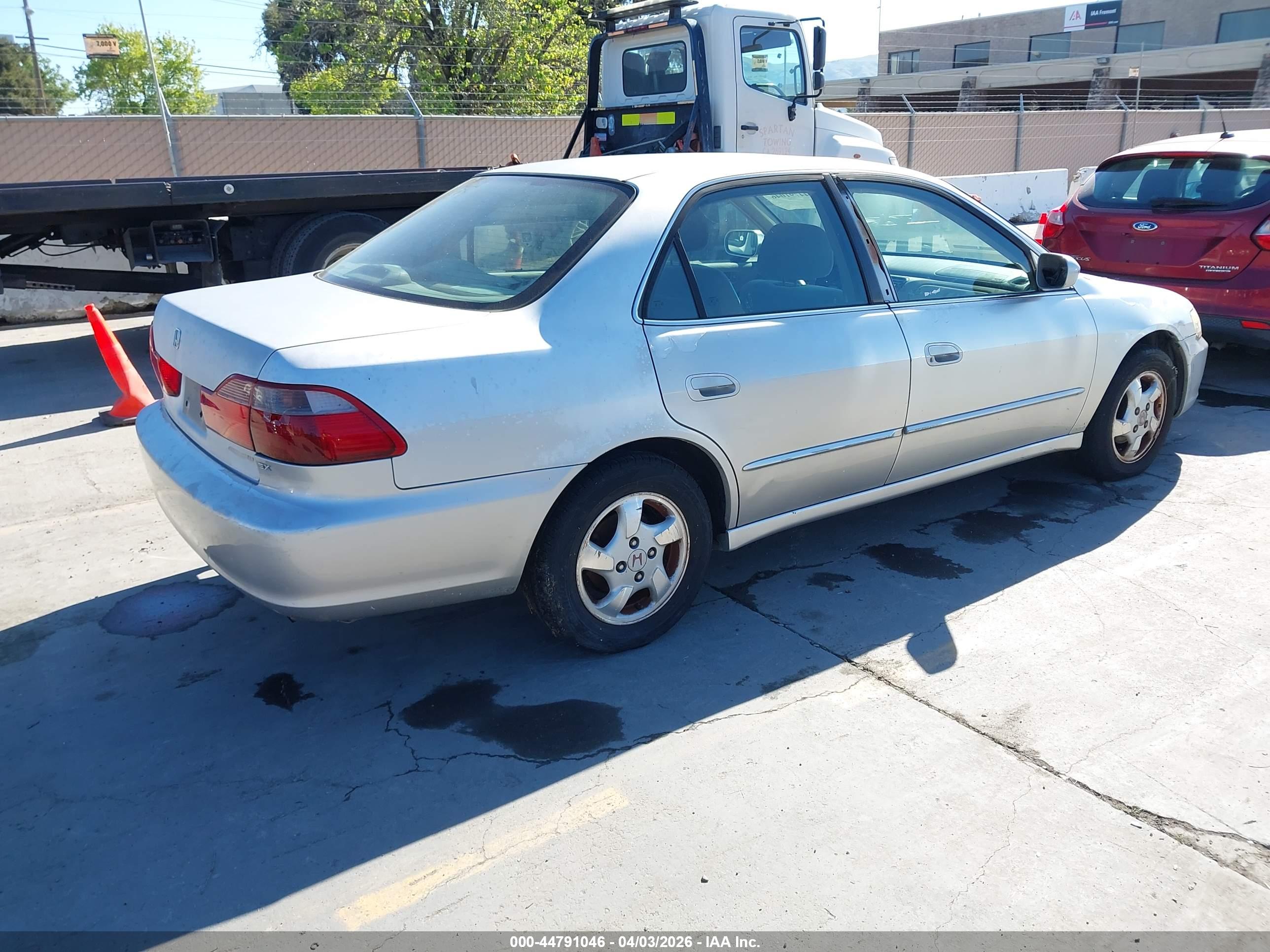 HONDA ACCORD image 4