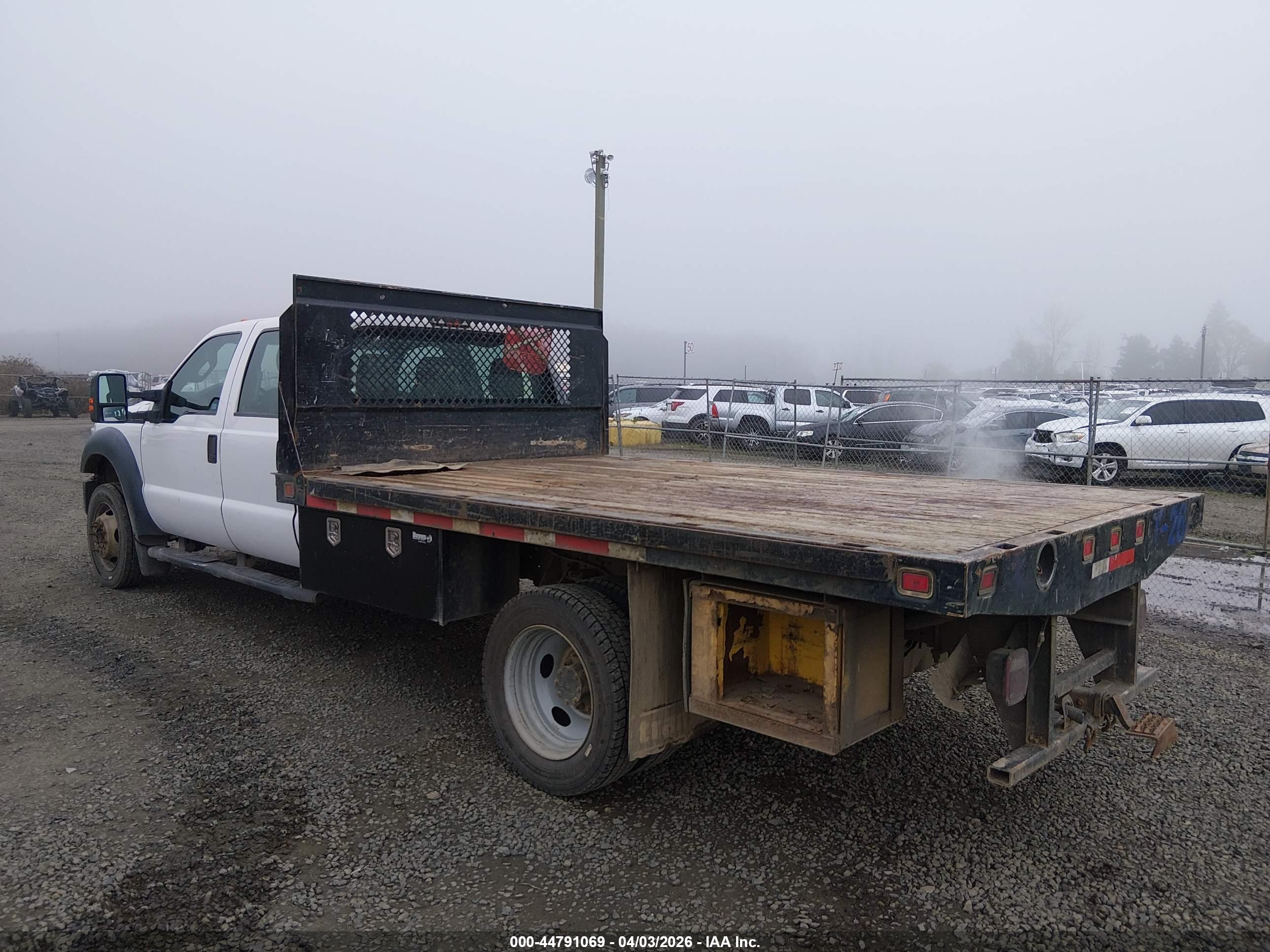 FORD F-550 image 3
