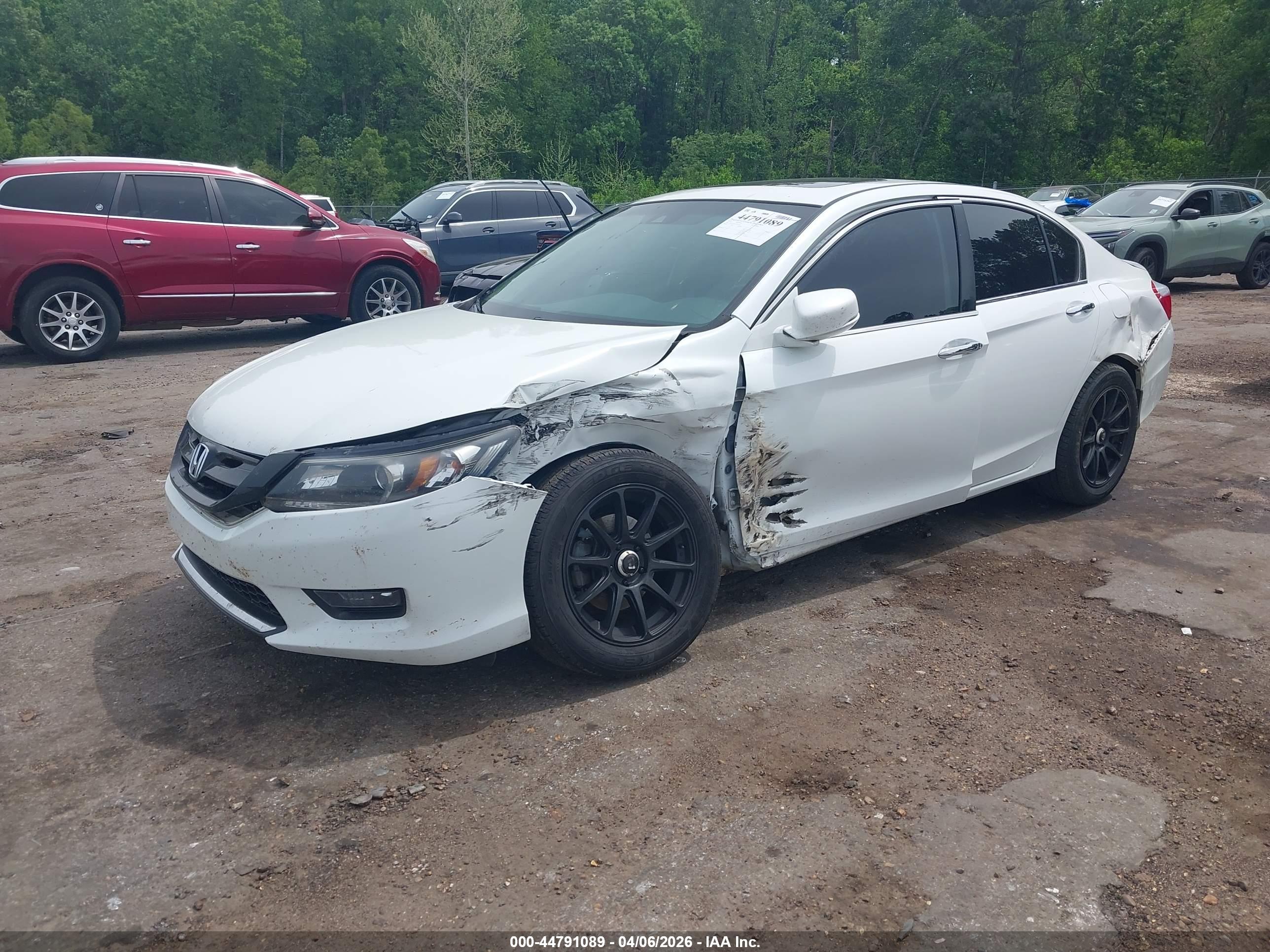 HONDA ACCORD image 2