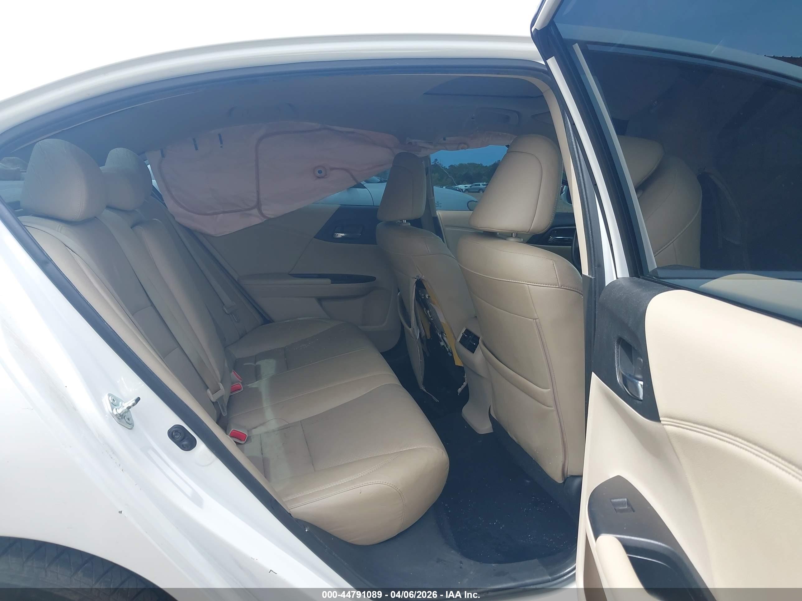 HONDA ACCORD image 8