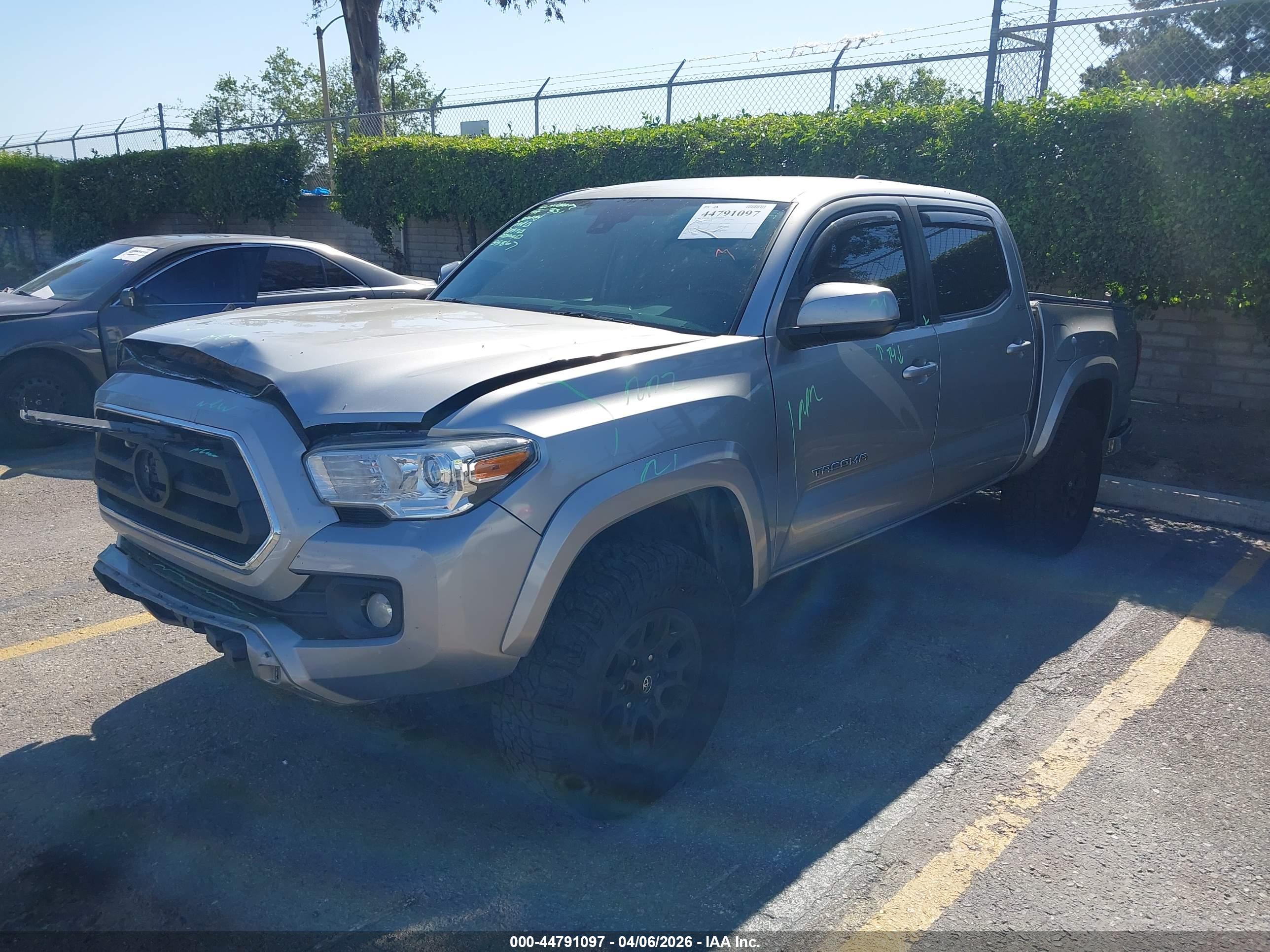 TOYOTA TACOMA image 2