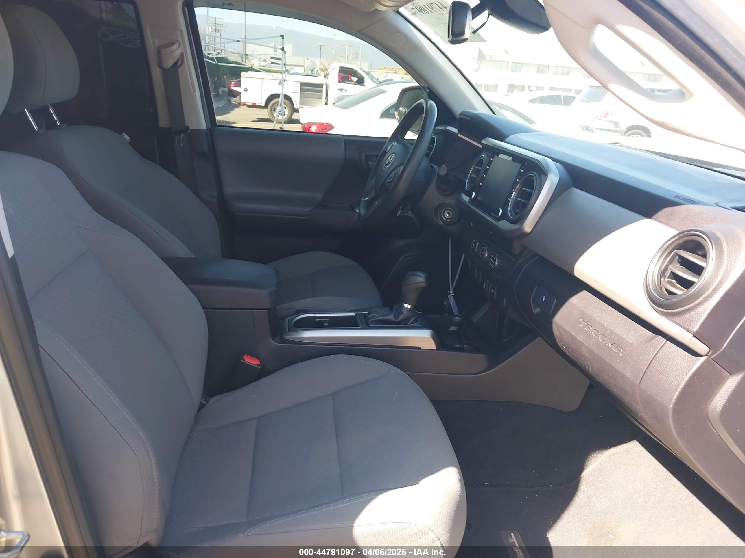 TOYOTA TACOMA image 5
