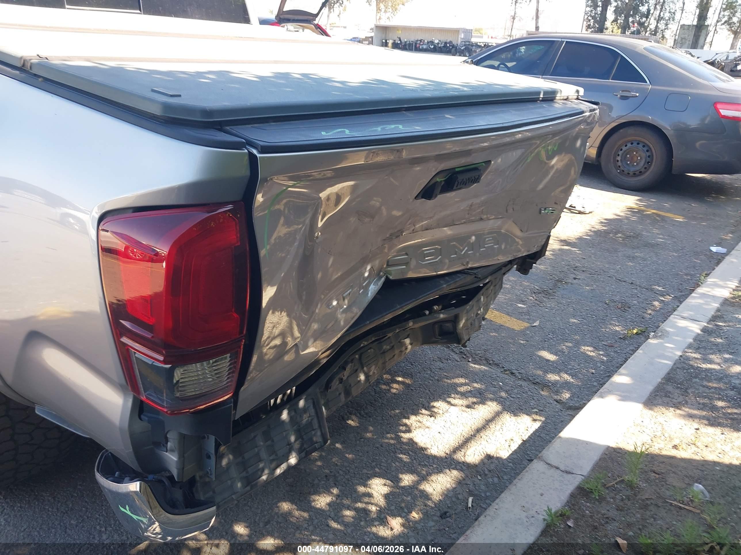 TOYOTA TACOMA image 6