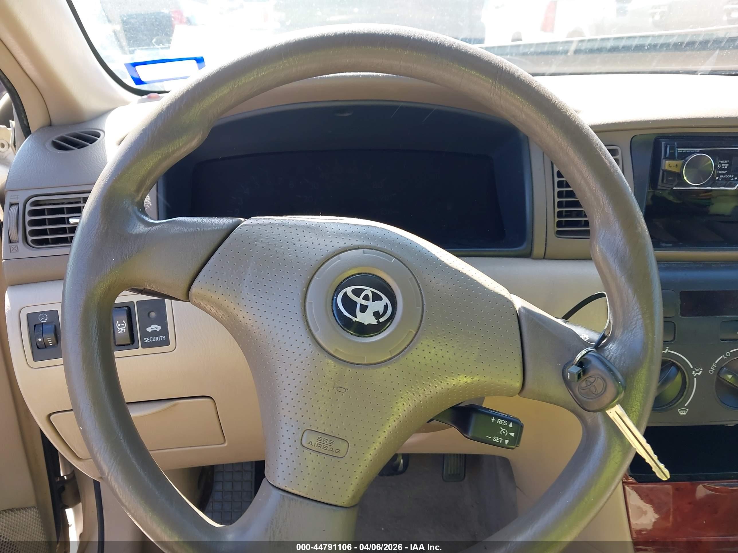TOYOTA COROLLA image 11