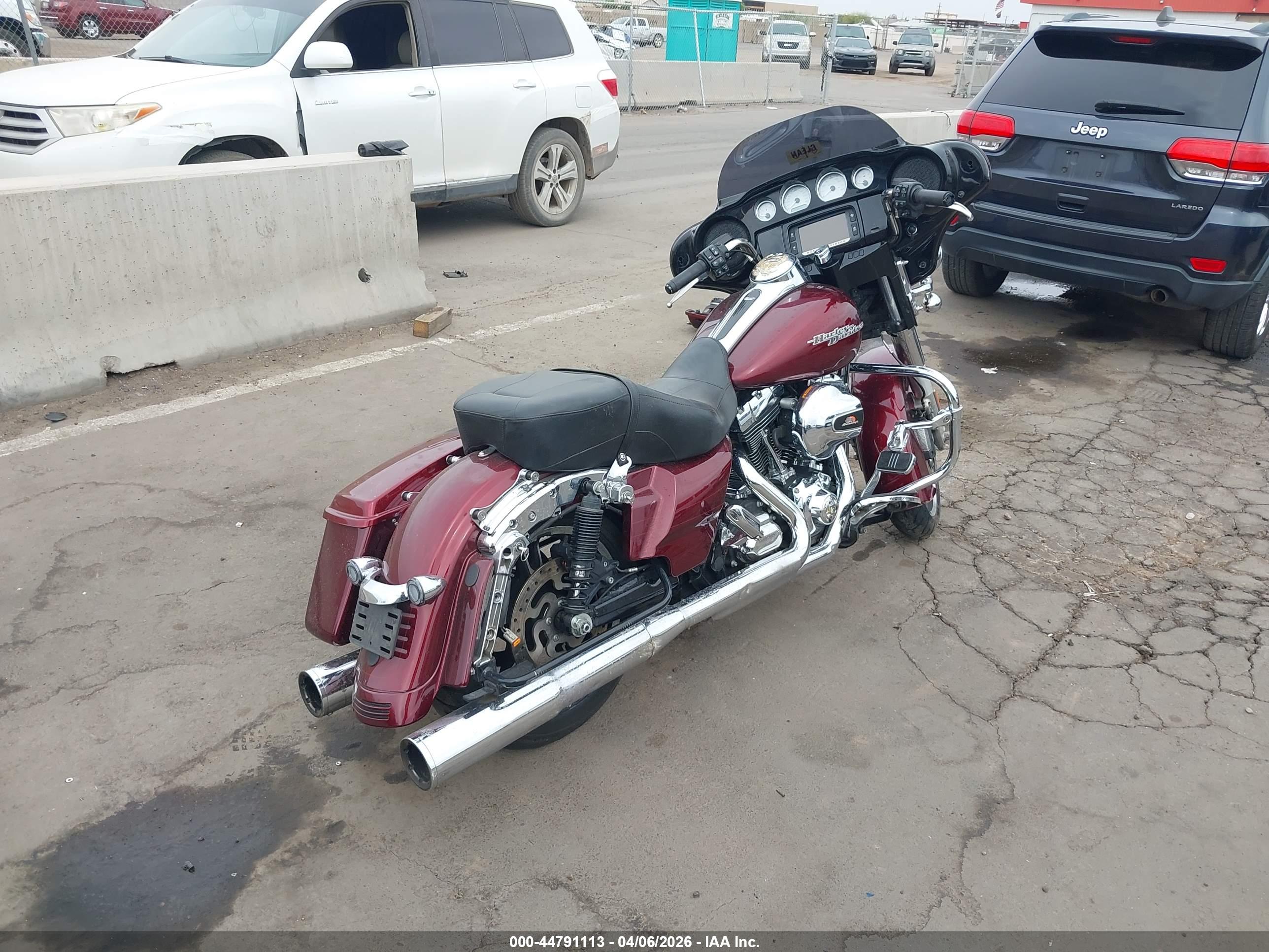 HARLEY-DAVIDSON FLHXS image 4