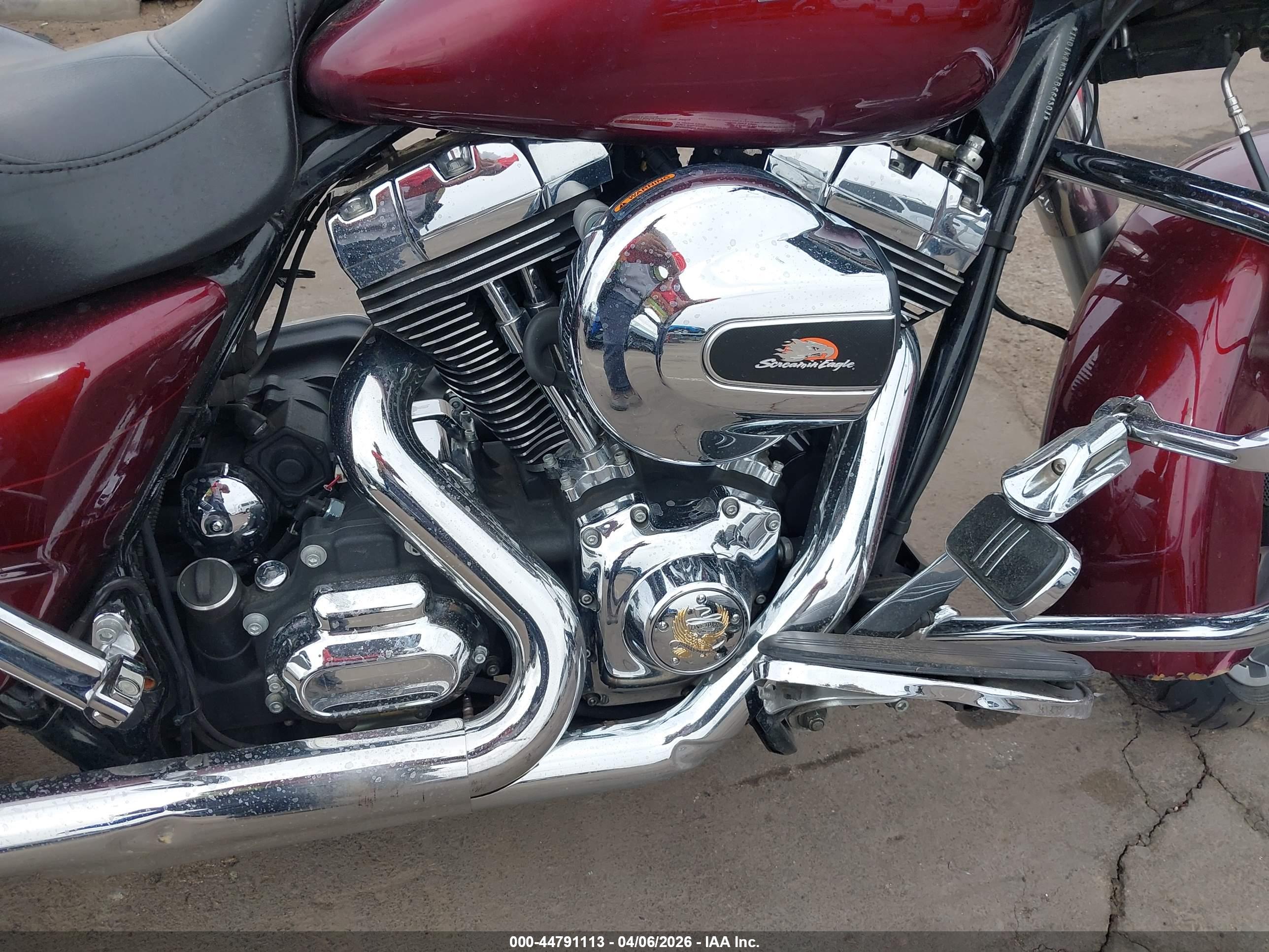 HARLEY-DAVIDSON FLHXS image 8