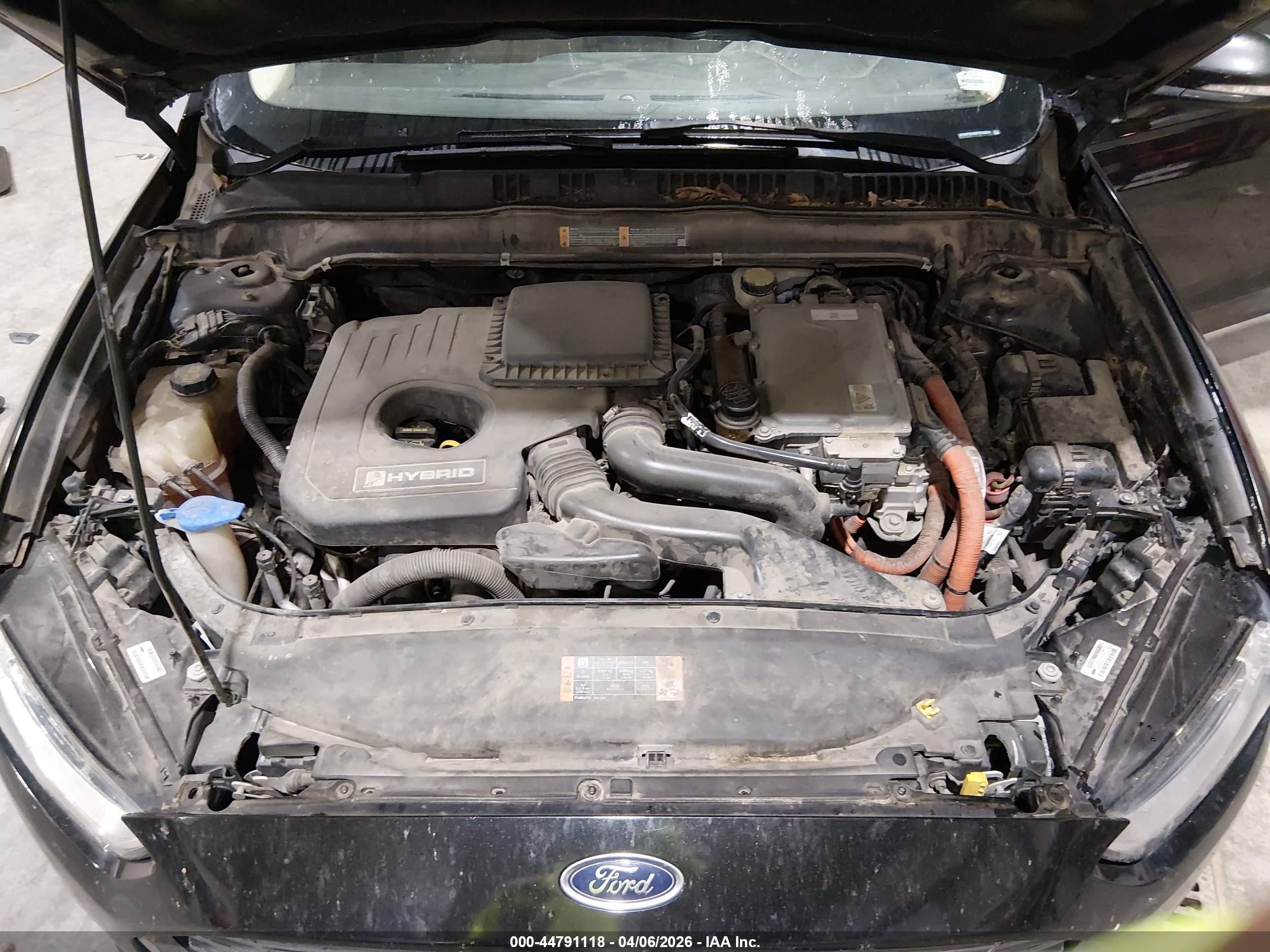 FORD FUSION image 10