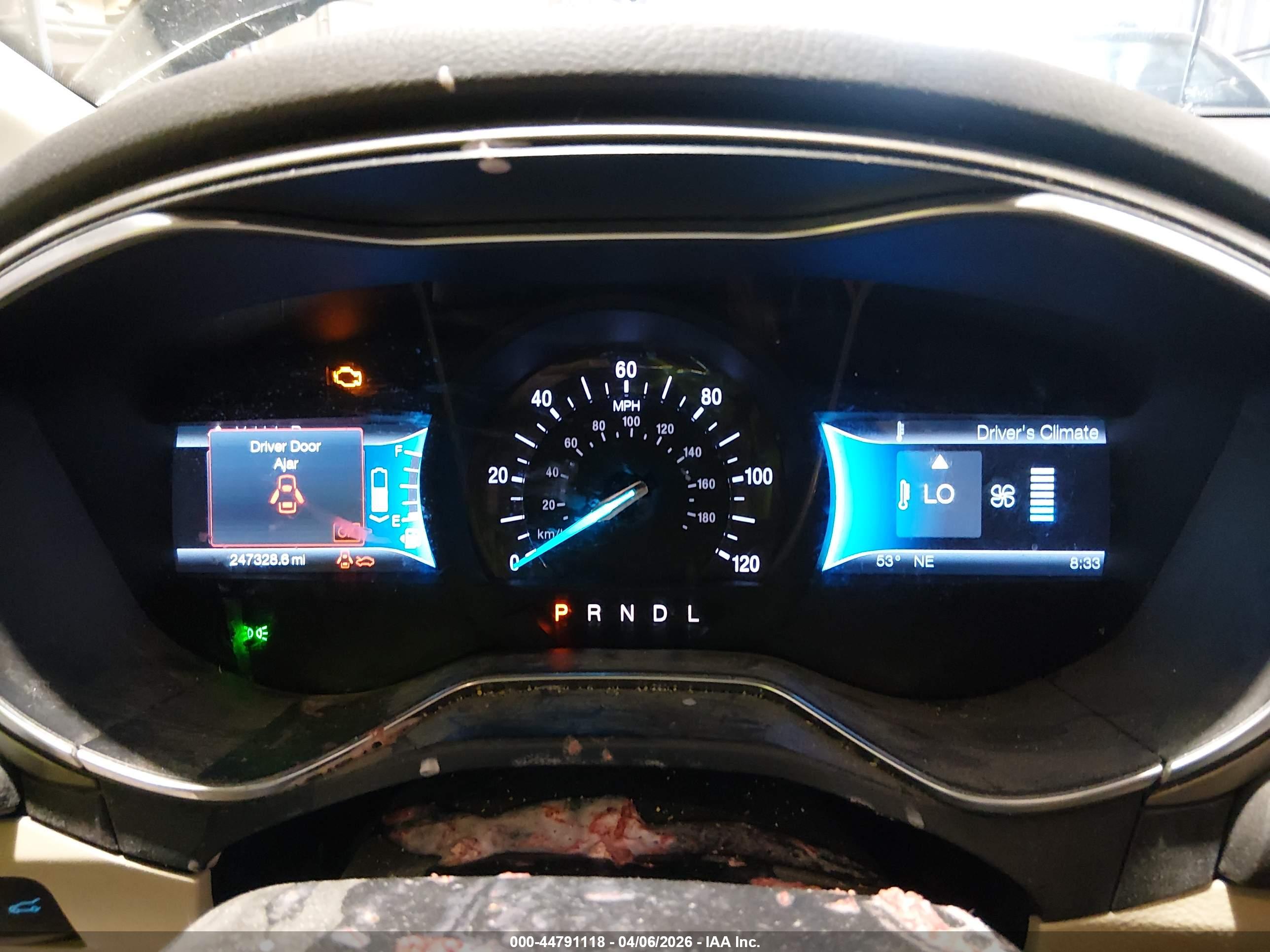FORD FUSION image 7