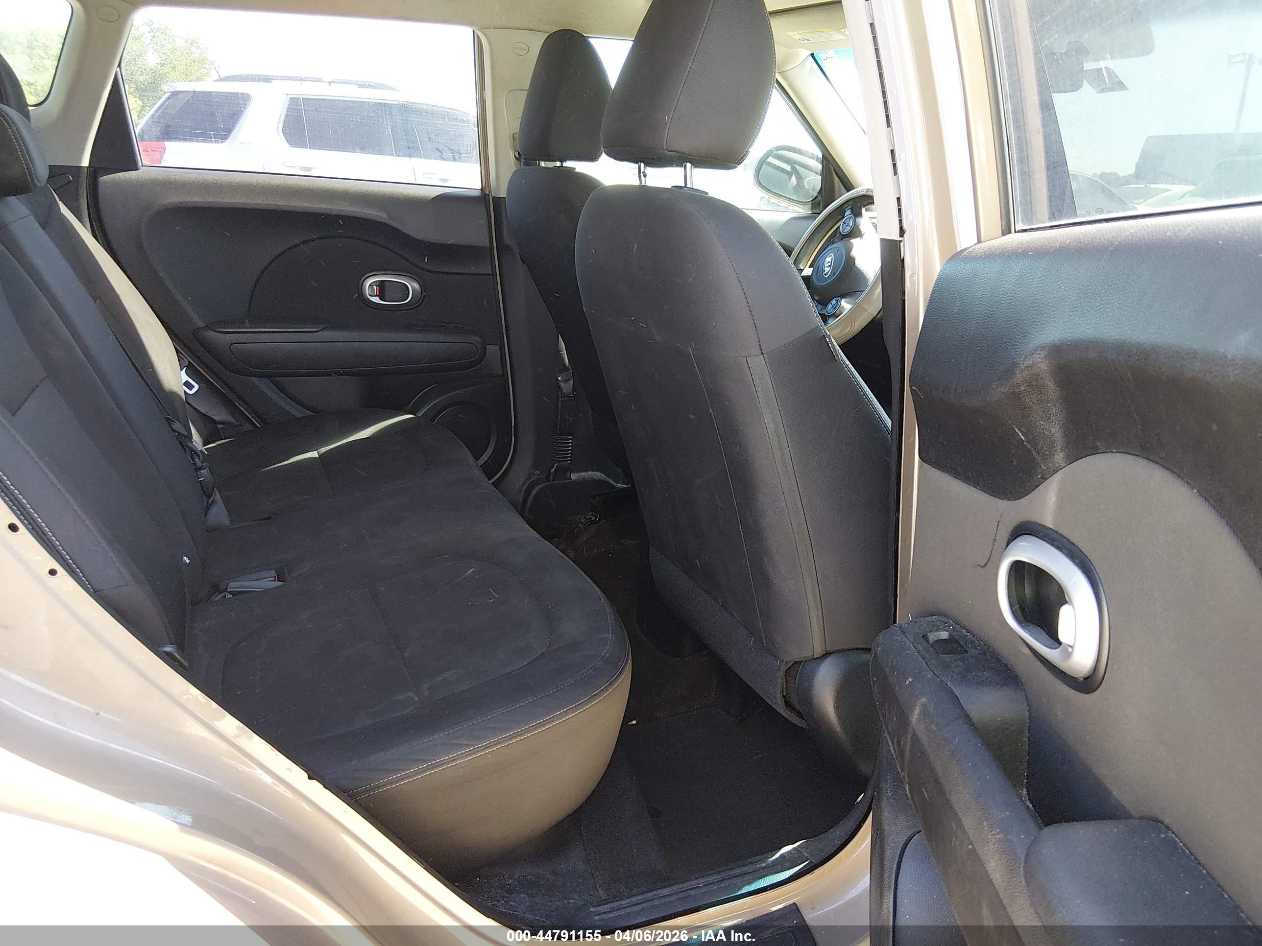 KIA SOUL image 8