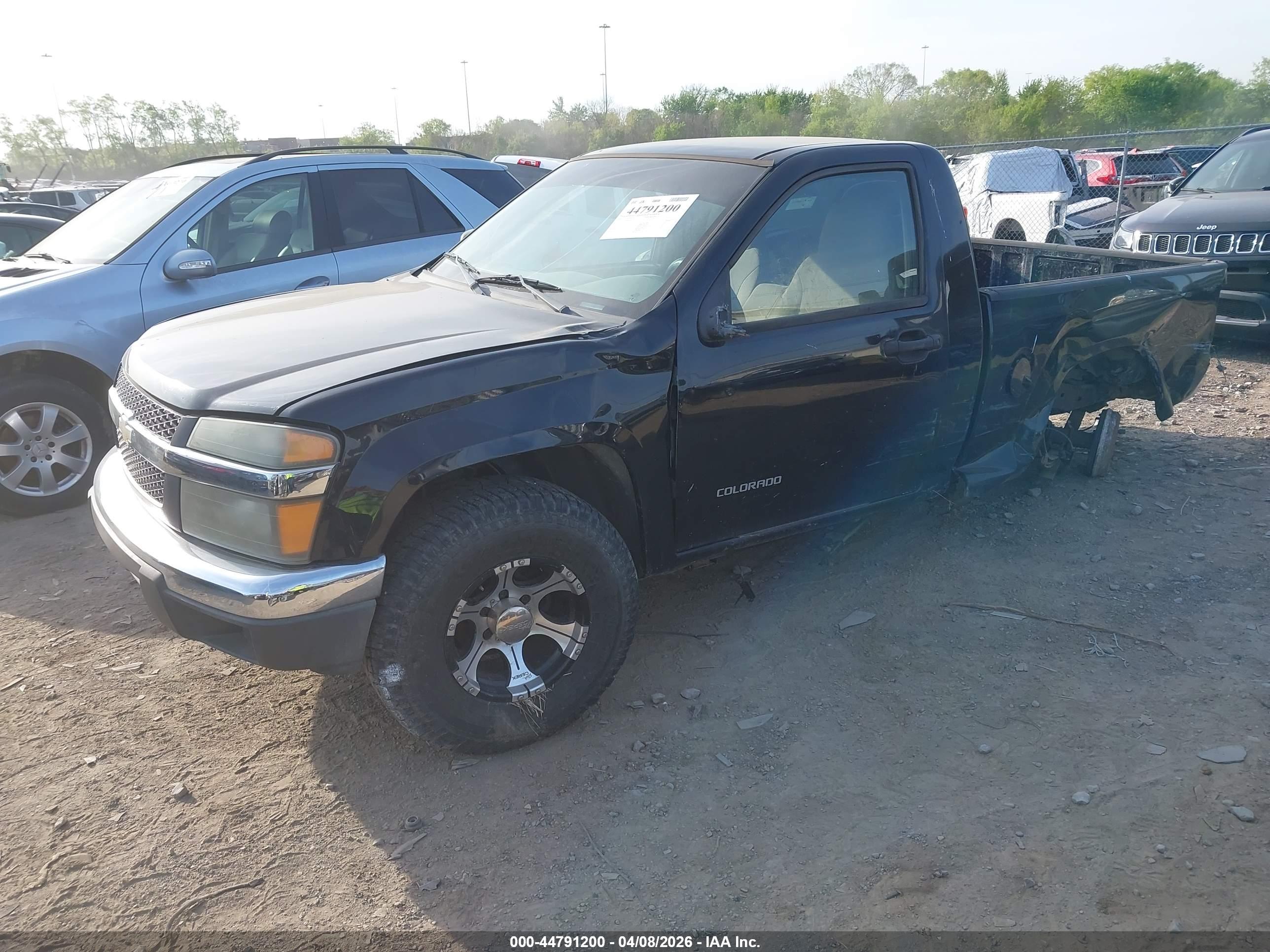 CHEVROLET COLORADO image 2