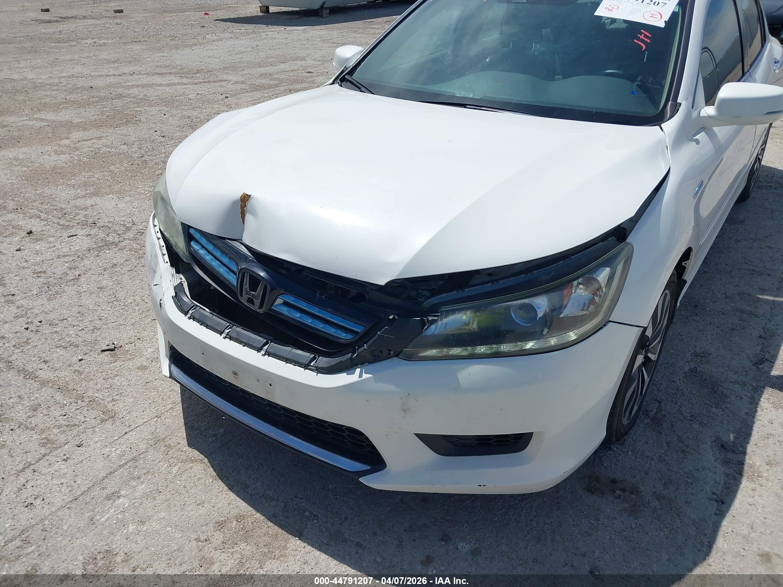 HONDA ACCORD image 6