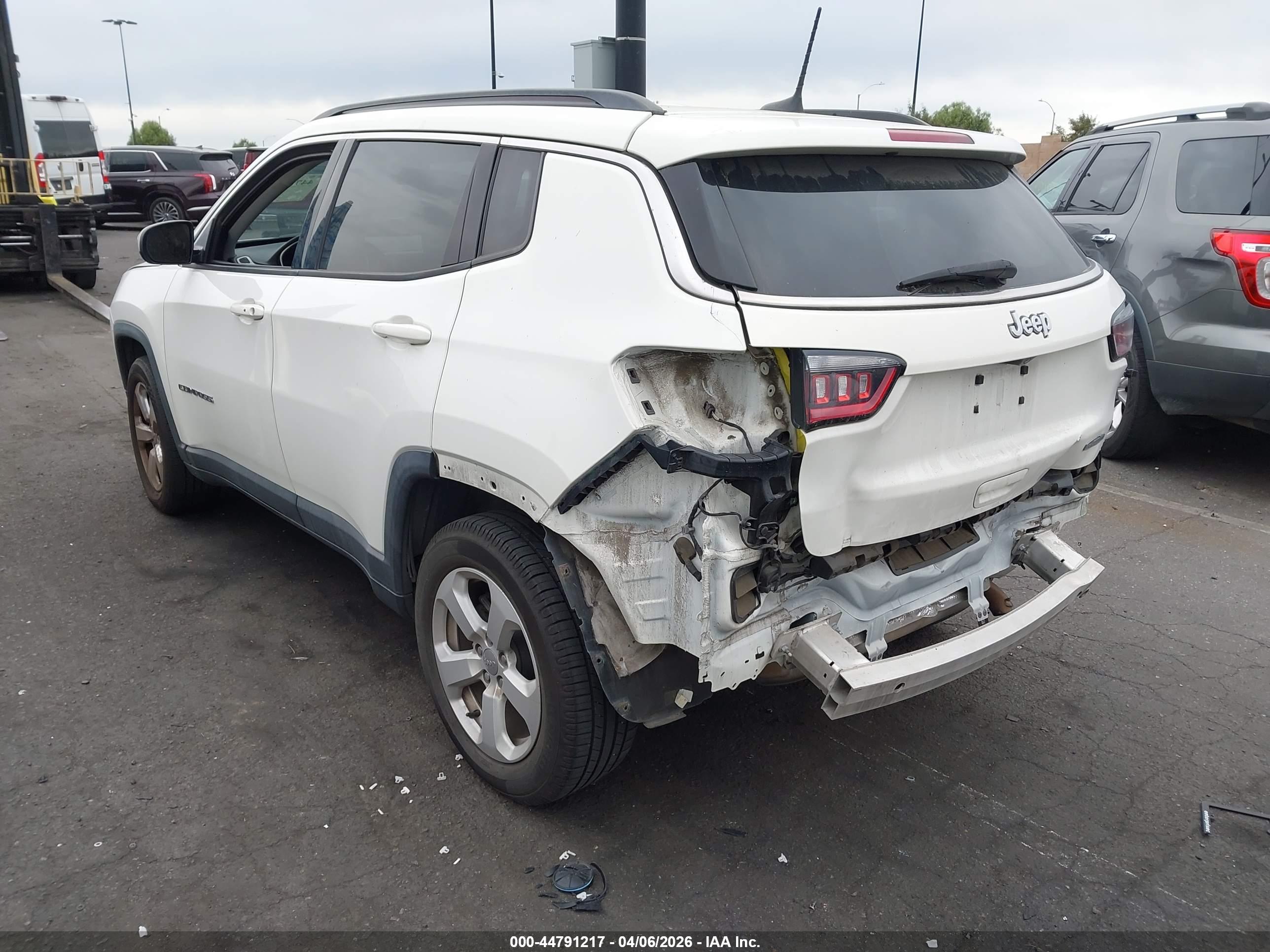 JEEP COMPASS image 3