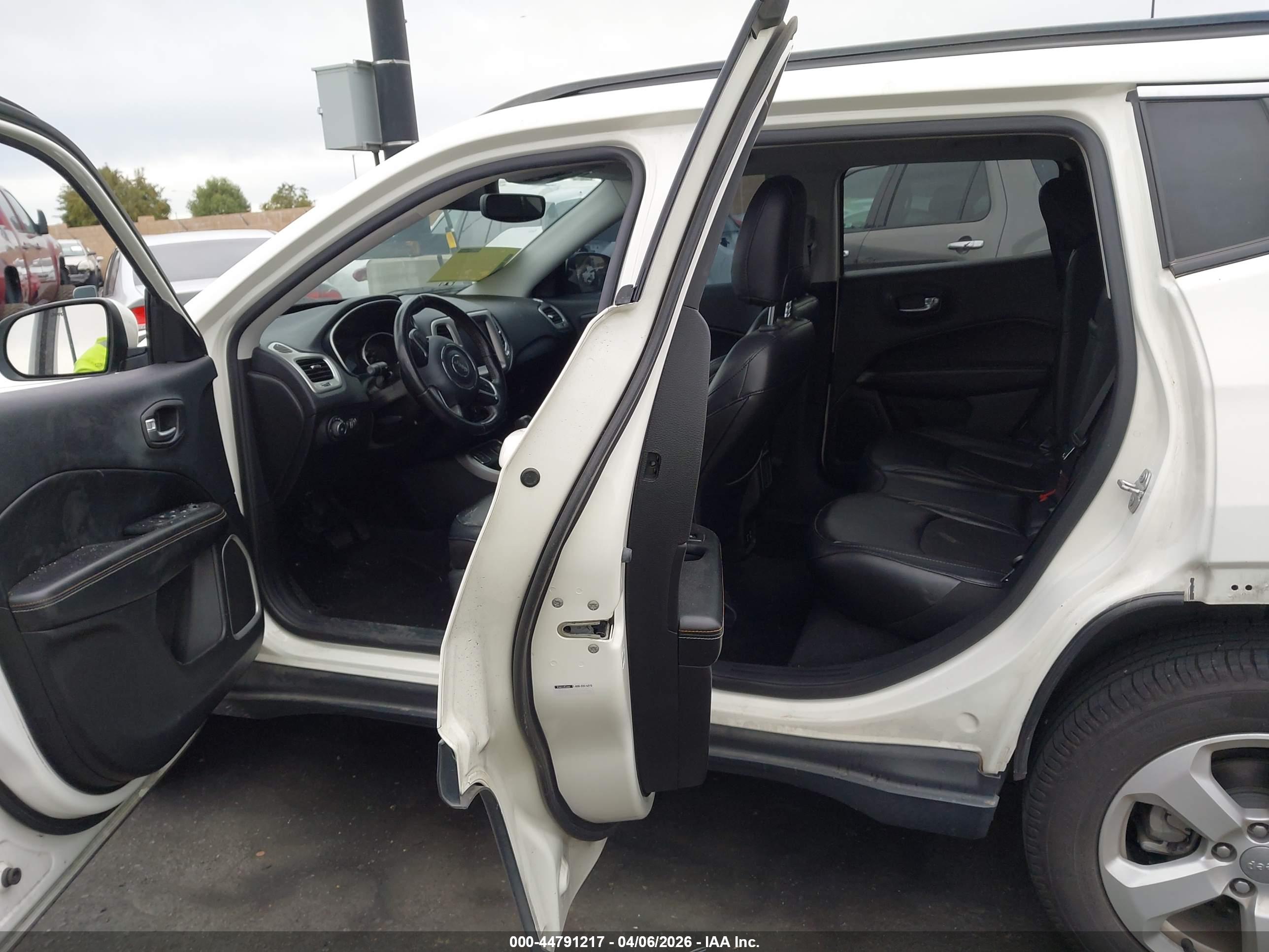 JEEP COMPASS image 8