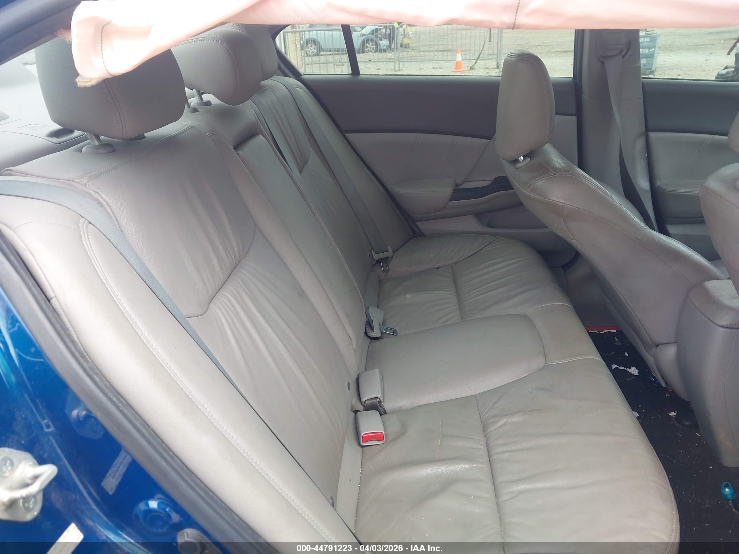 HONDA CIVIC image 8