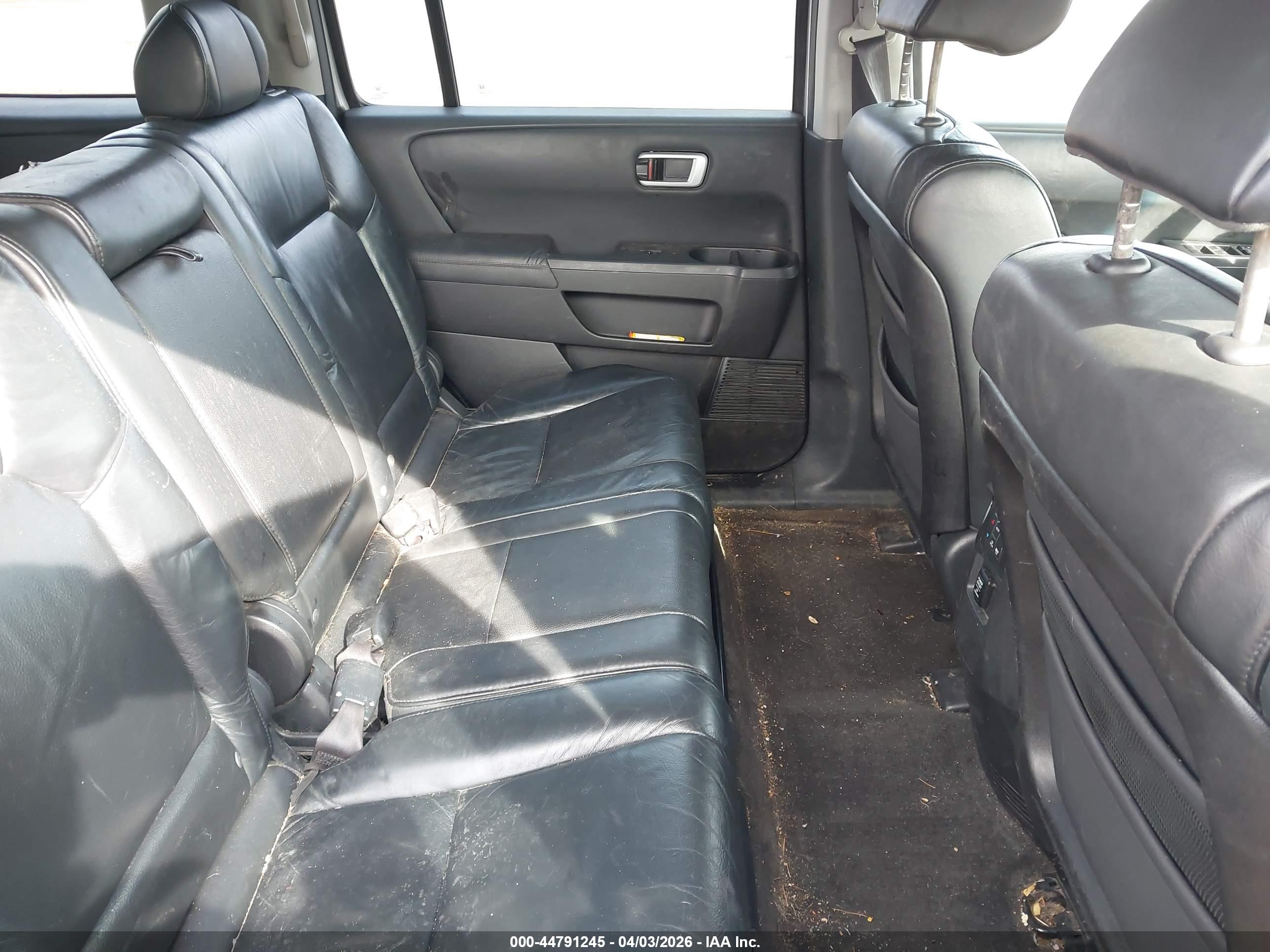 HONDA PILOT image 8