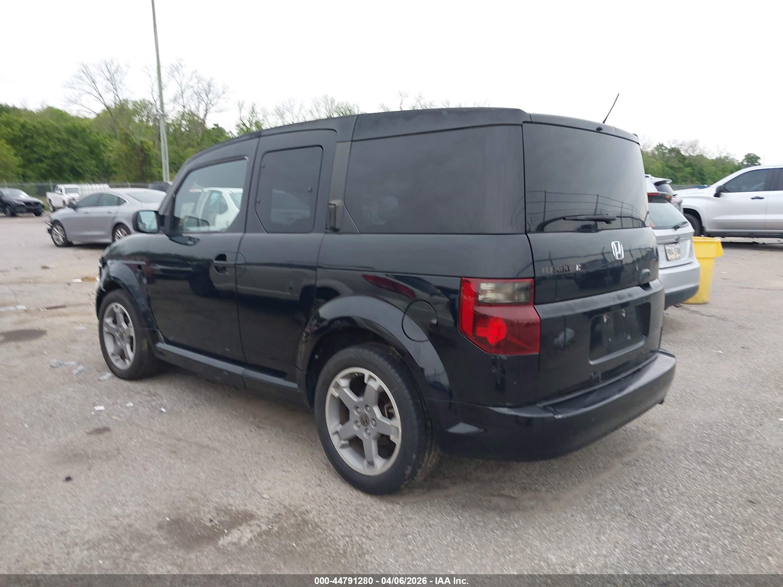 HONDA ELEMENT image 3