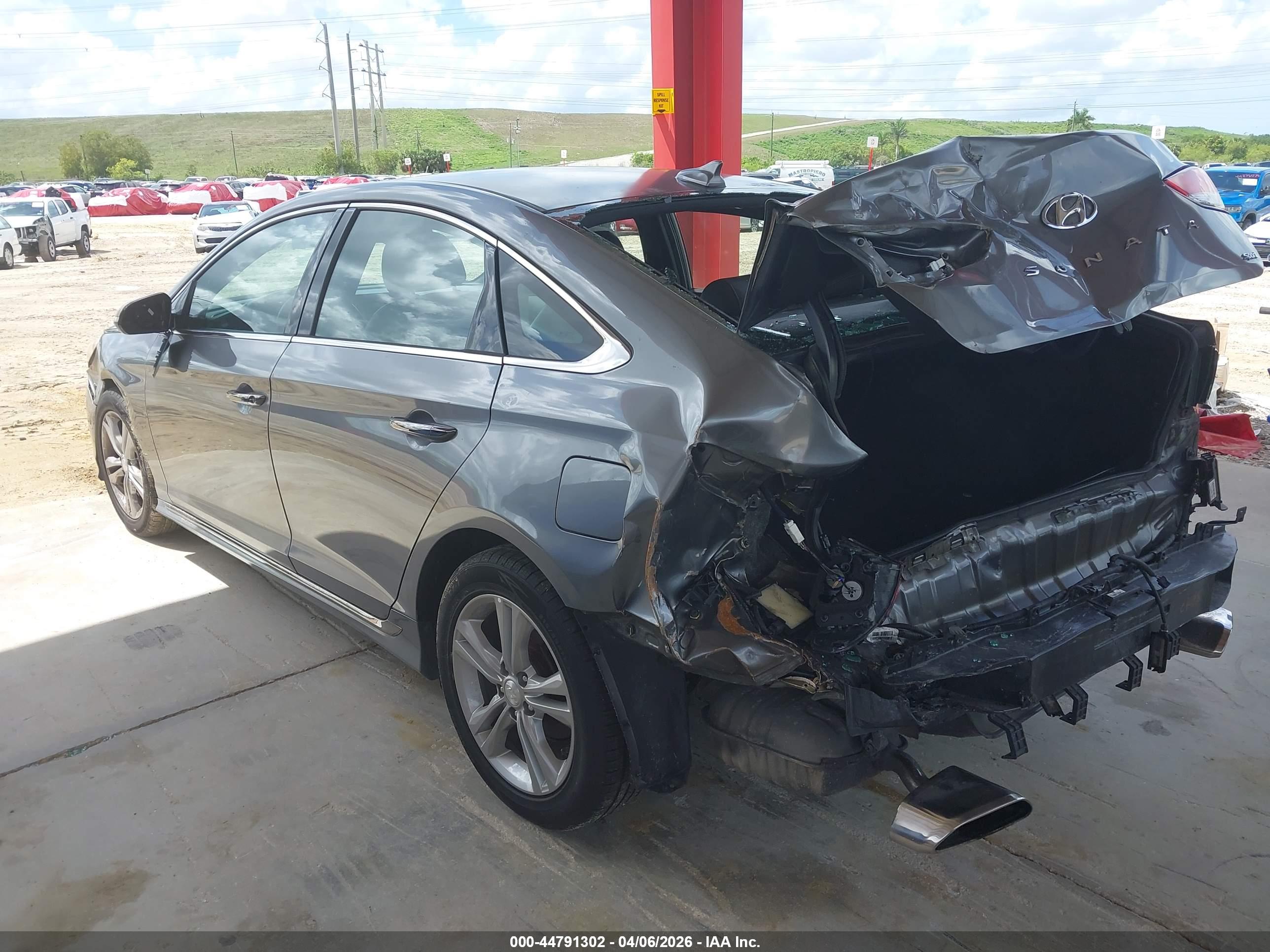 HYUNDAI SONATA image 3