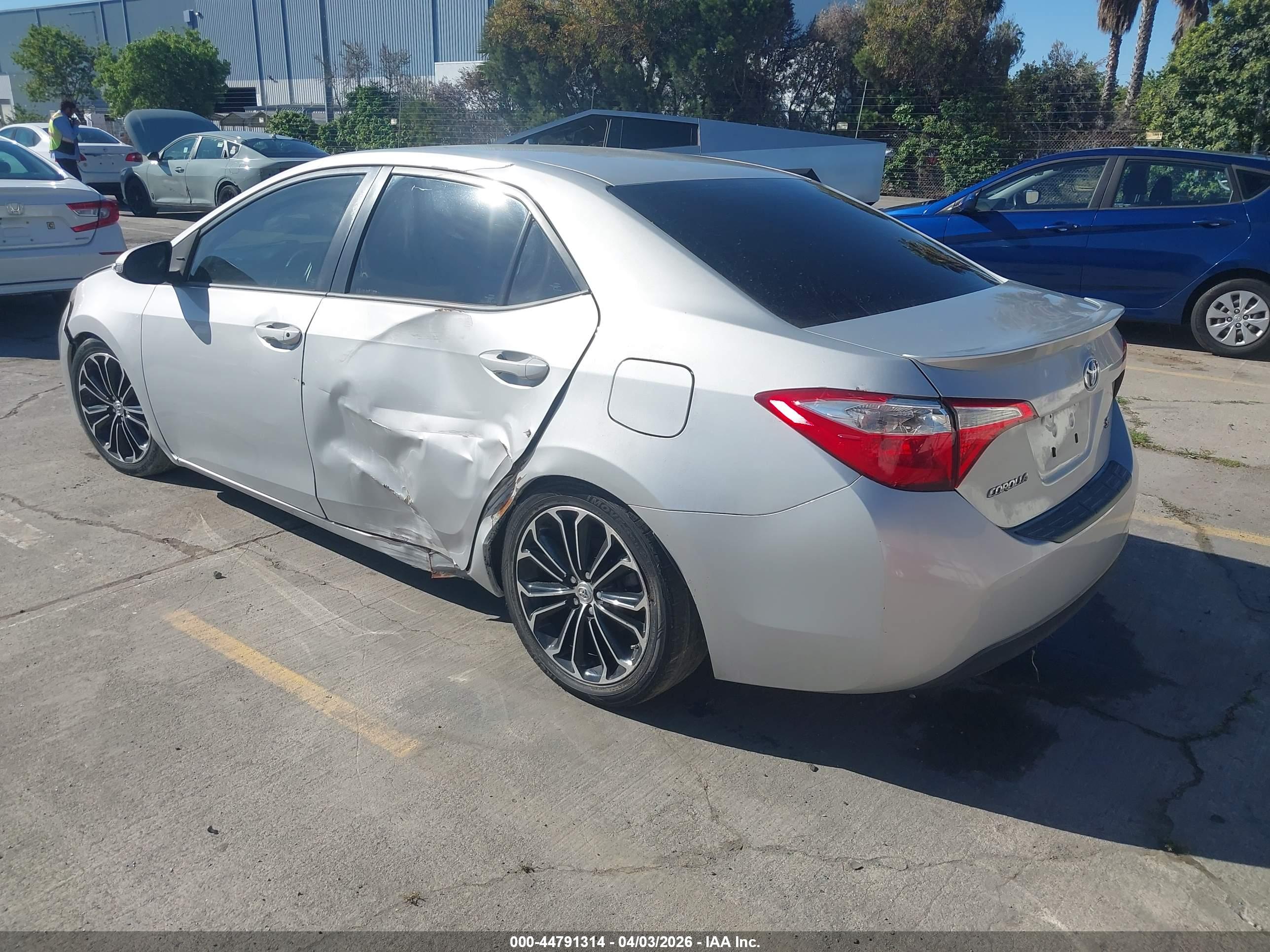 TOYOTA COROLLA image 3