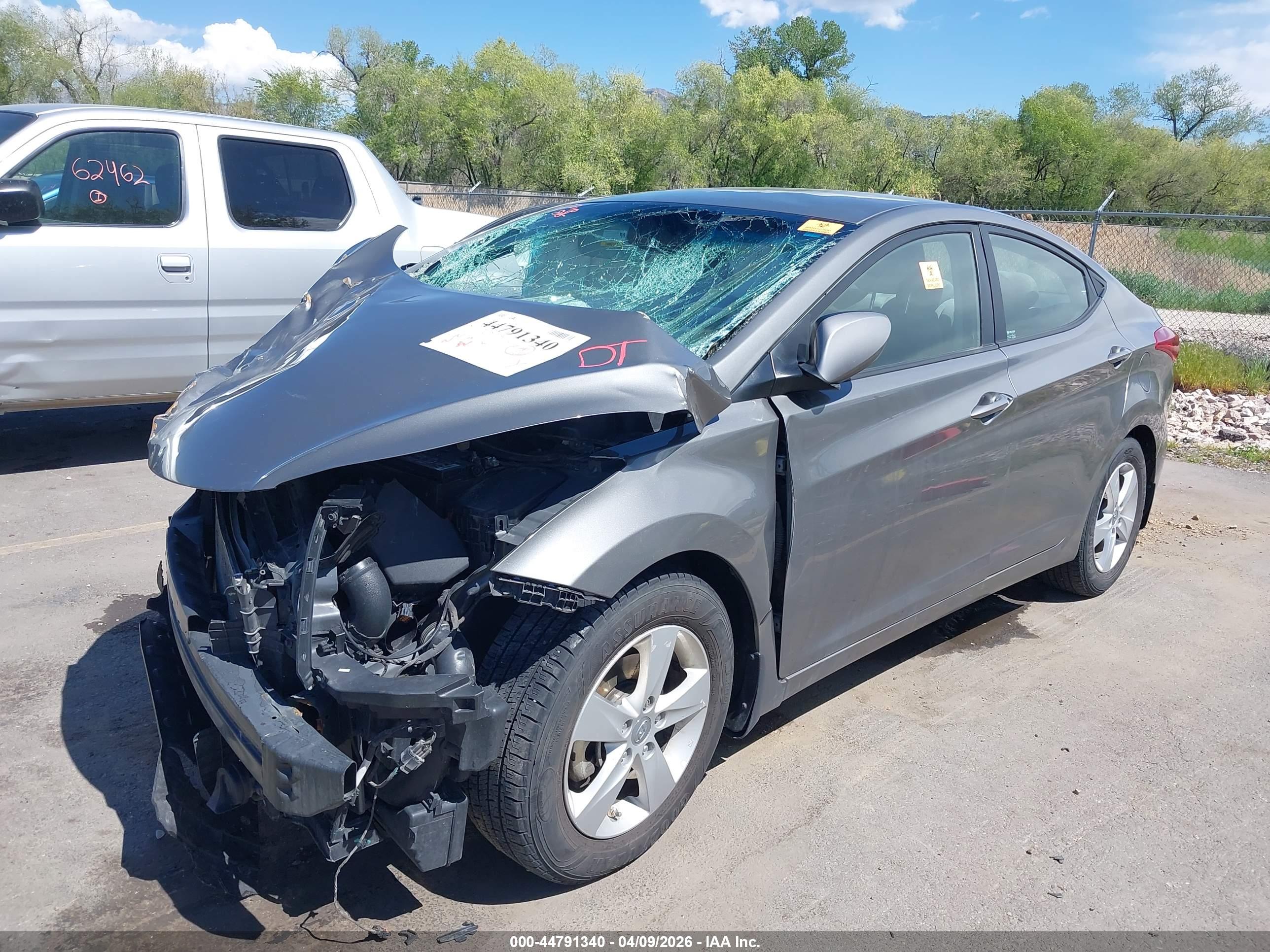 HYUNDAI ELANTRA image 2