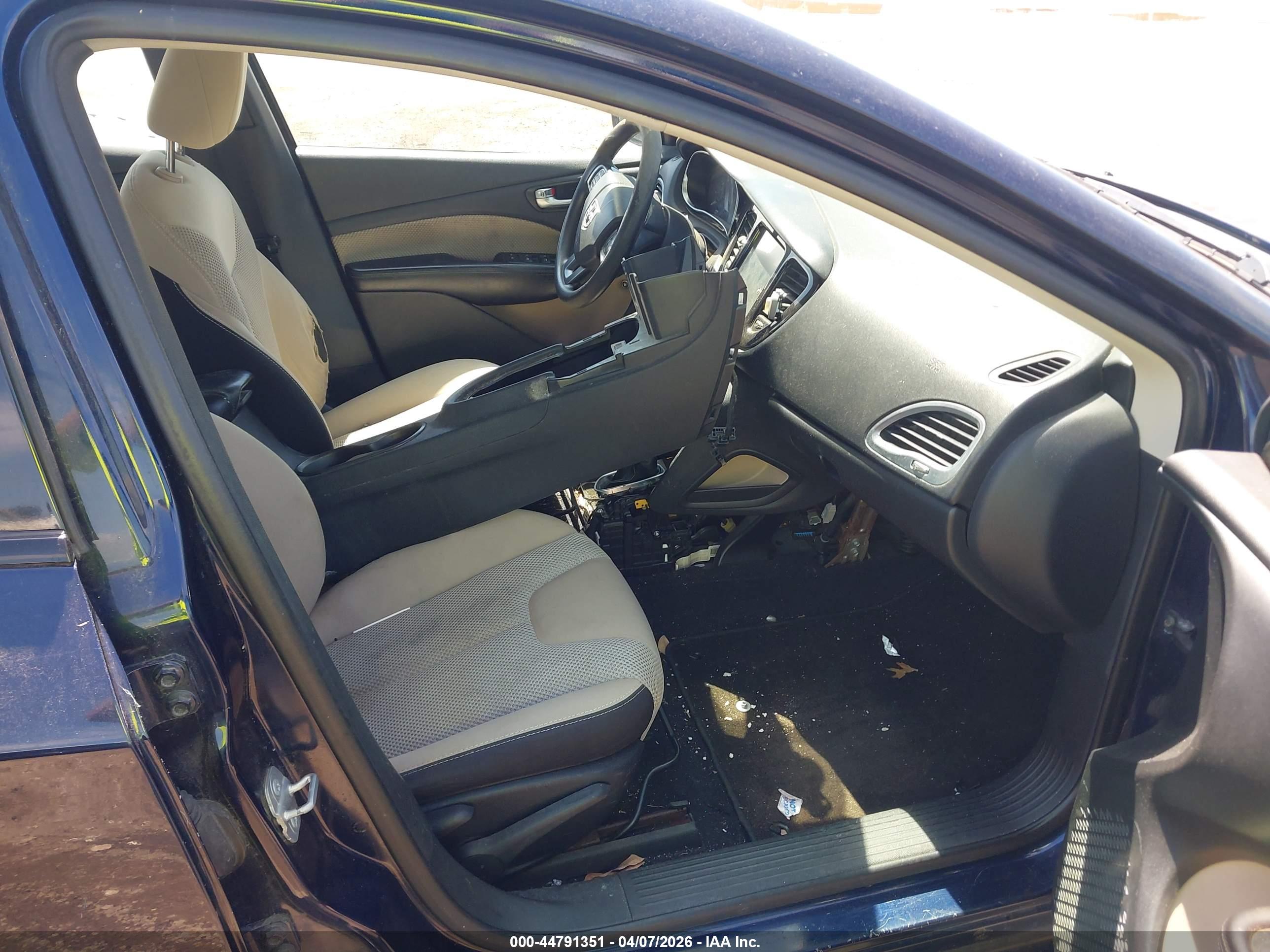 DODGE DART image 5