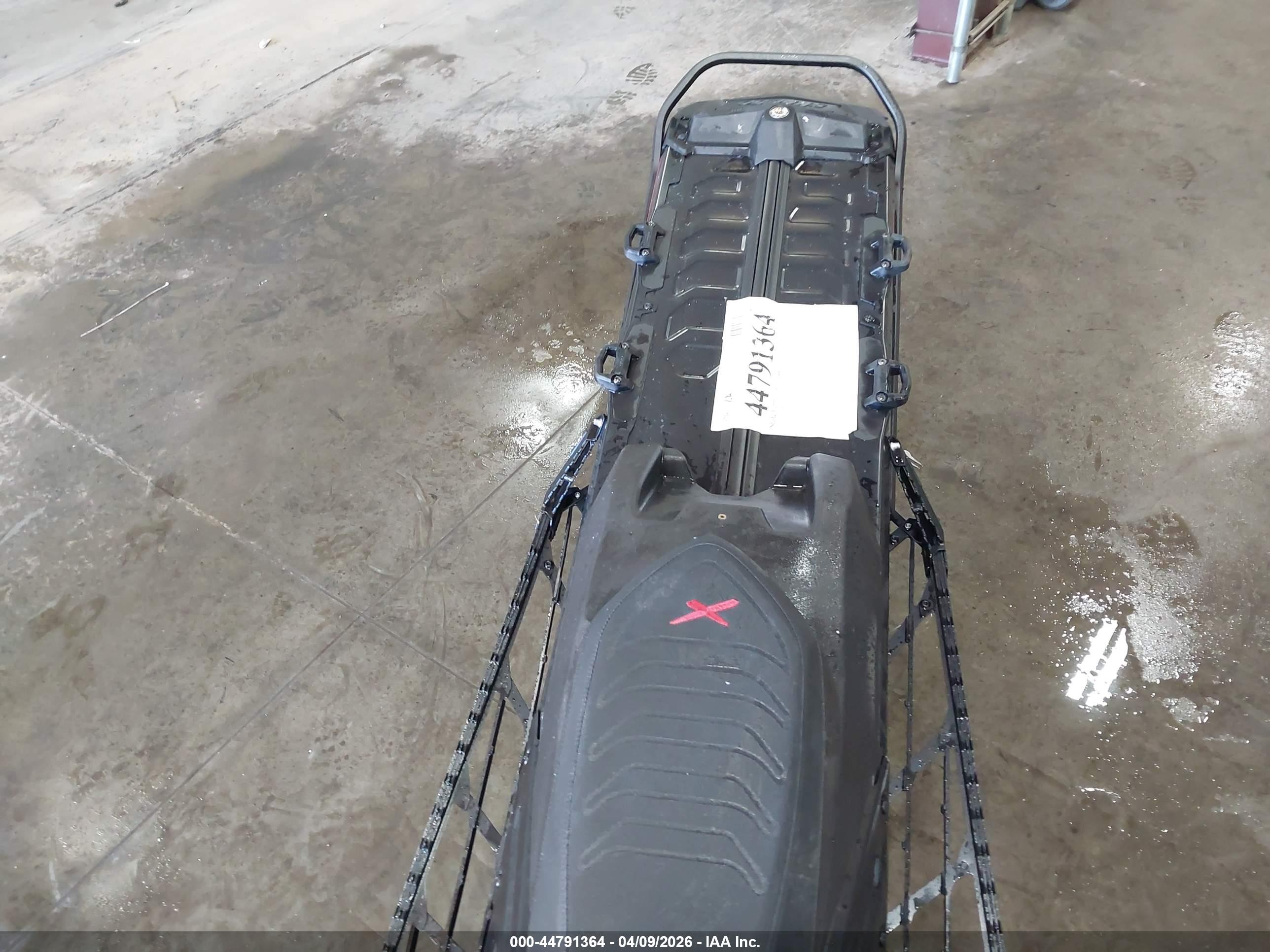 SKI-DOO SUMMIT image 8