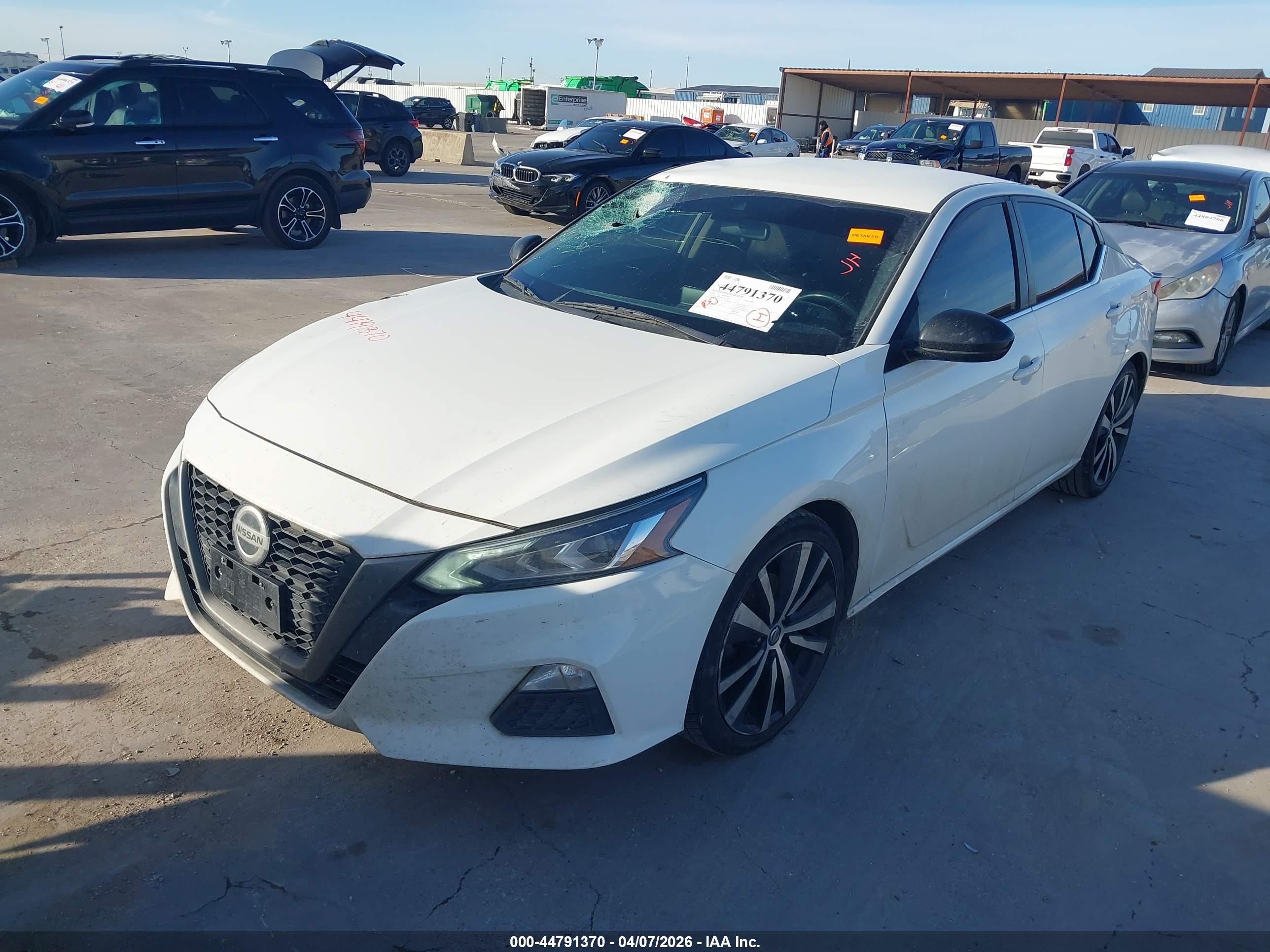 NISSAN ALTIMA image 2