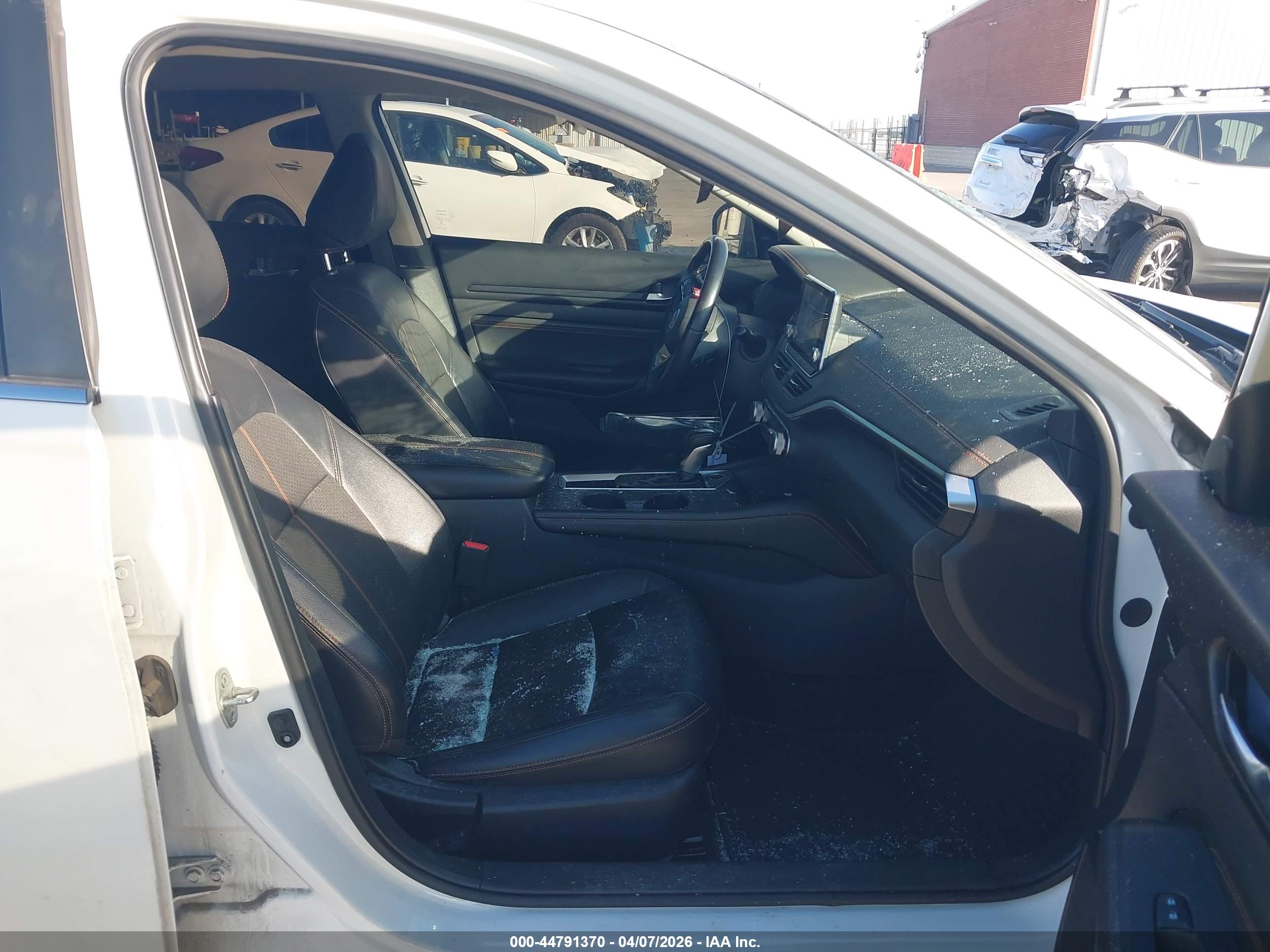 NISSAN ALTIMA image 5