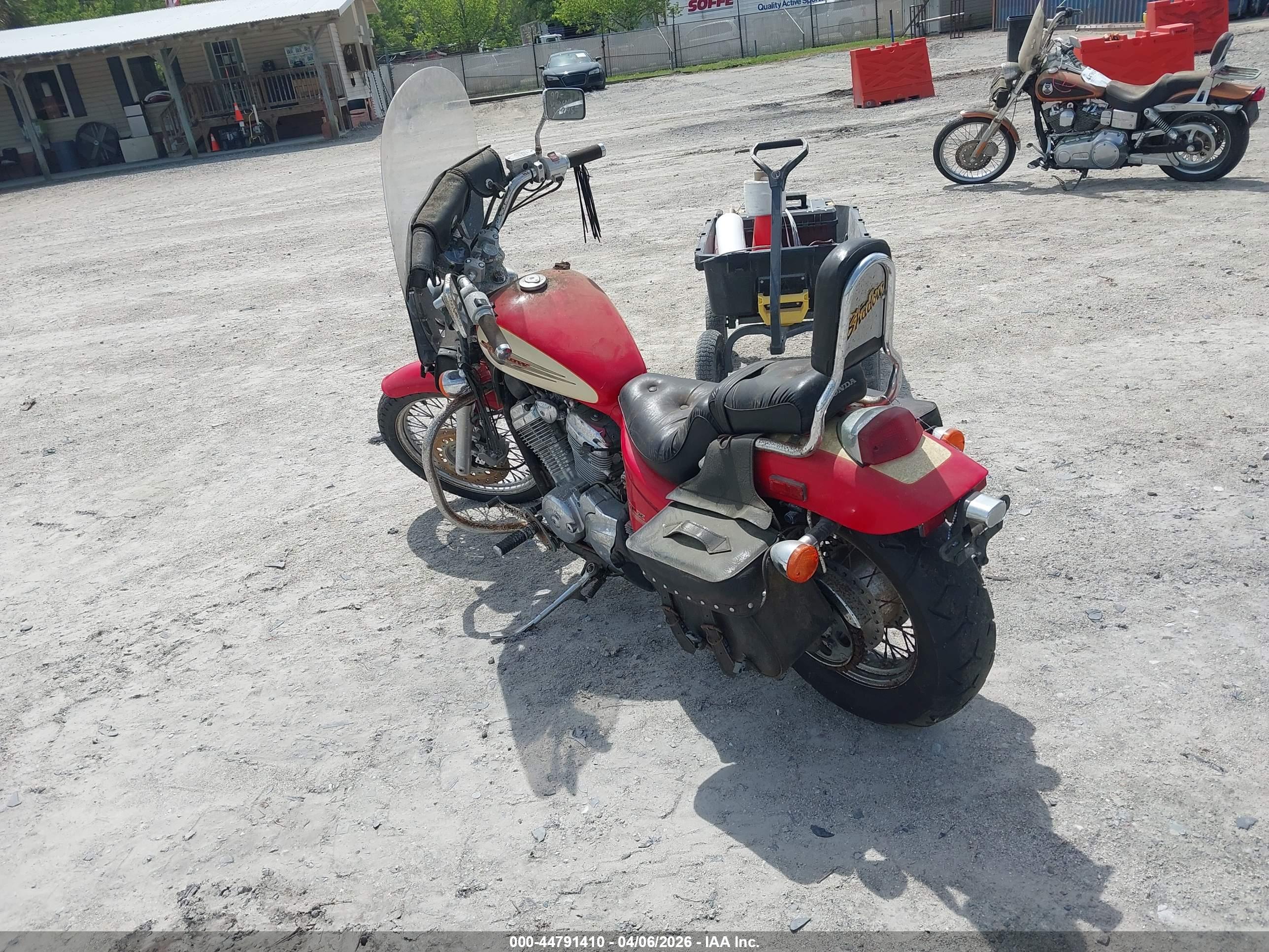 HONDA VT600 image 4
