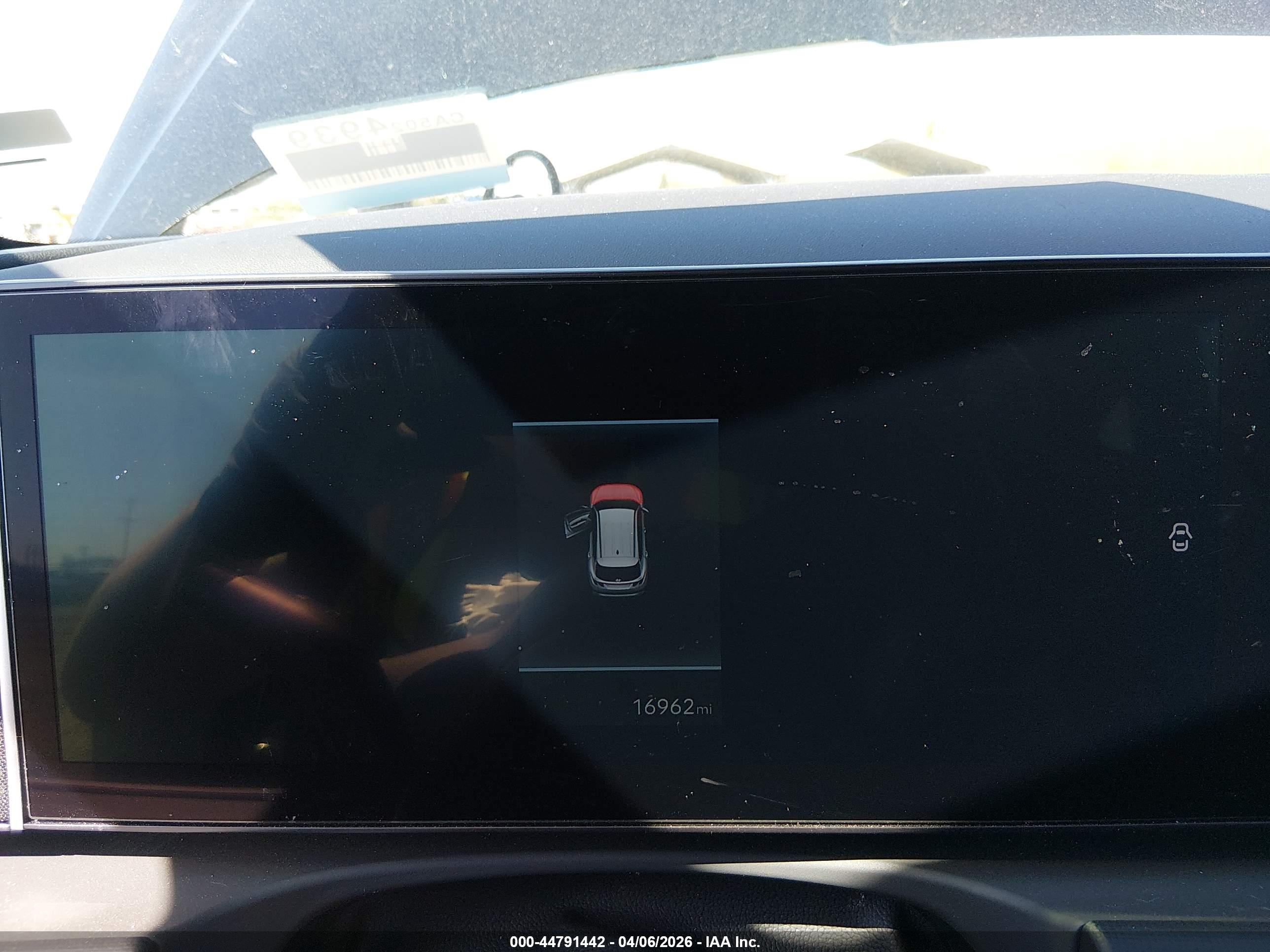 HYUNDAI TUCSON image 7