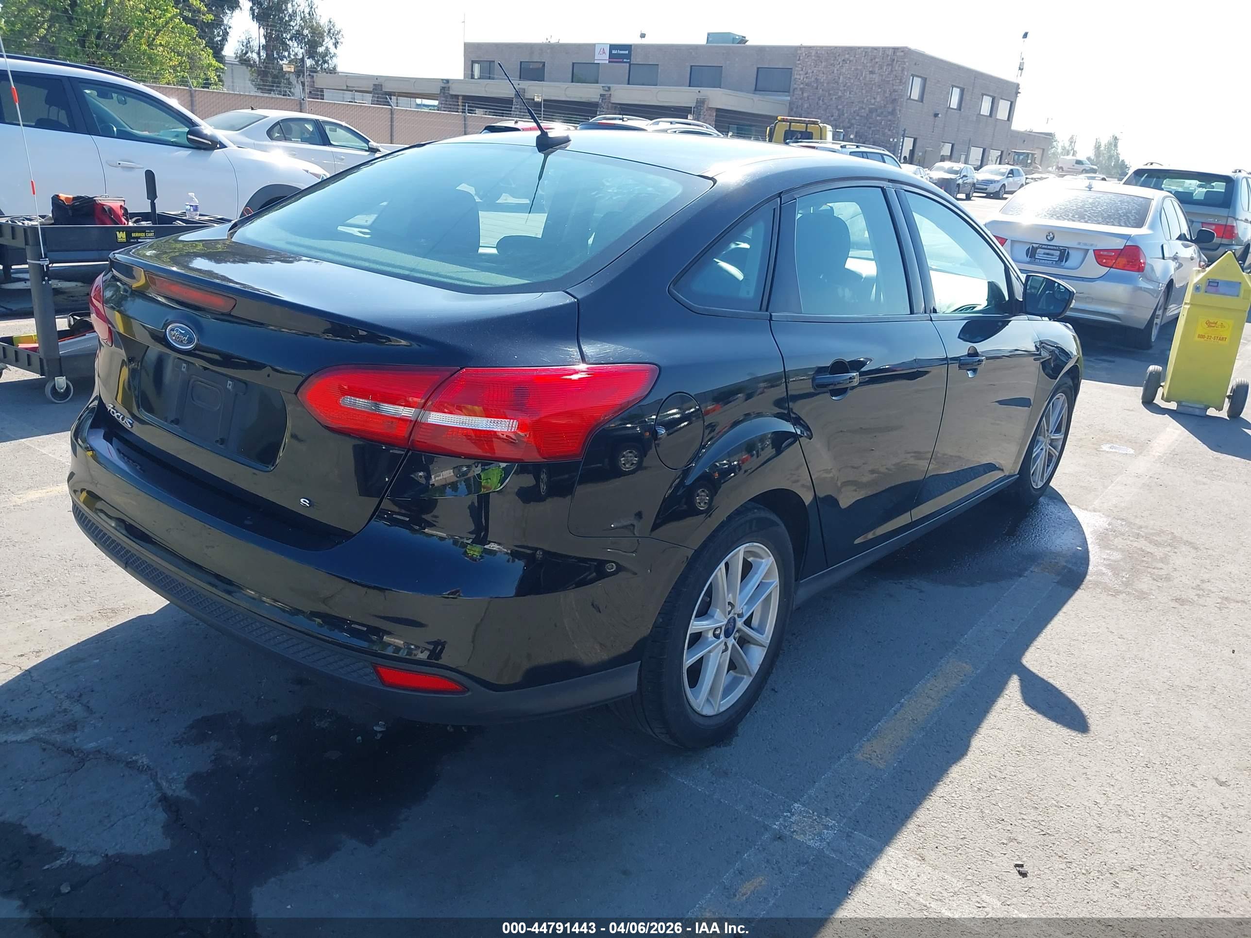 FORD FOCUS image 4