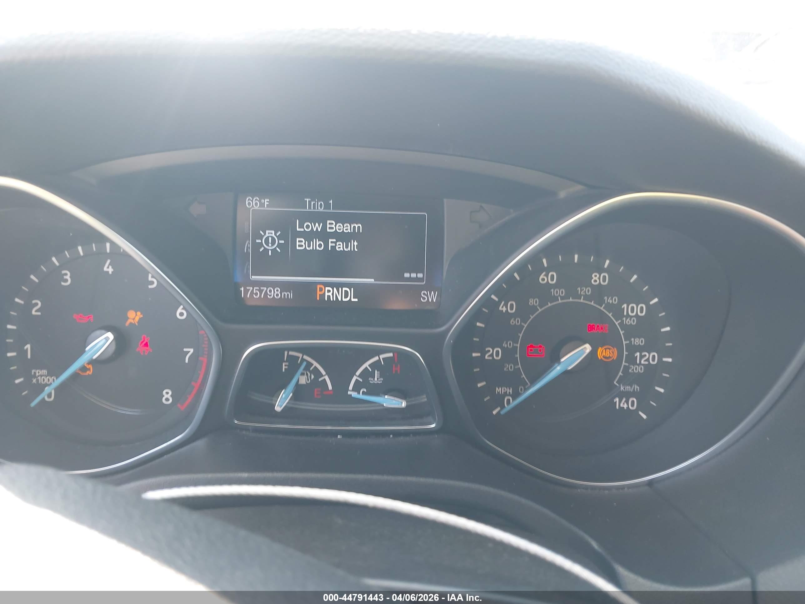 FORD FOCUS image 7