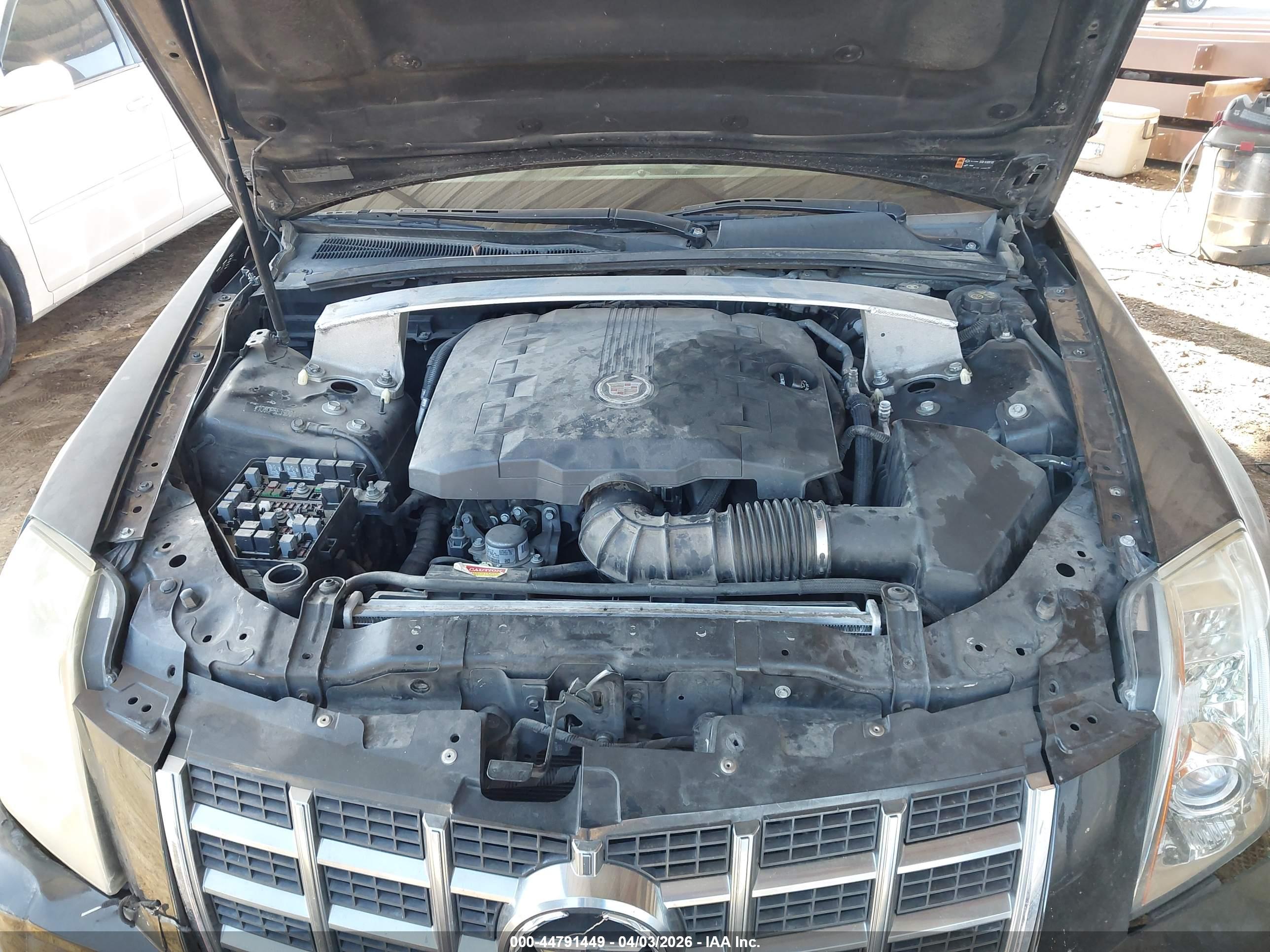 CADILLAC CTS image 10